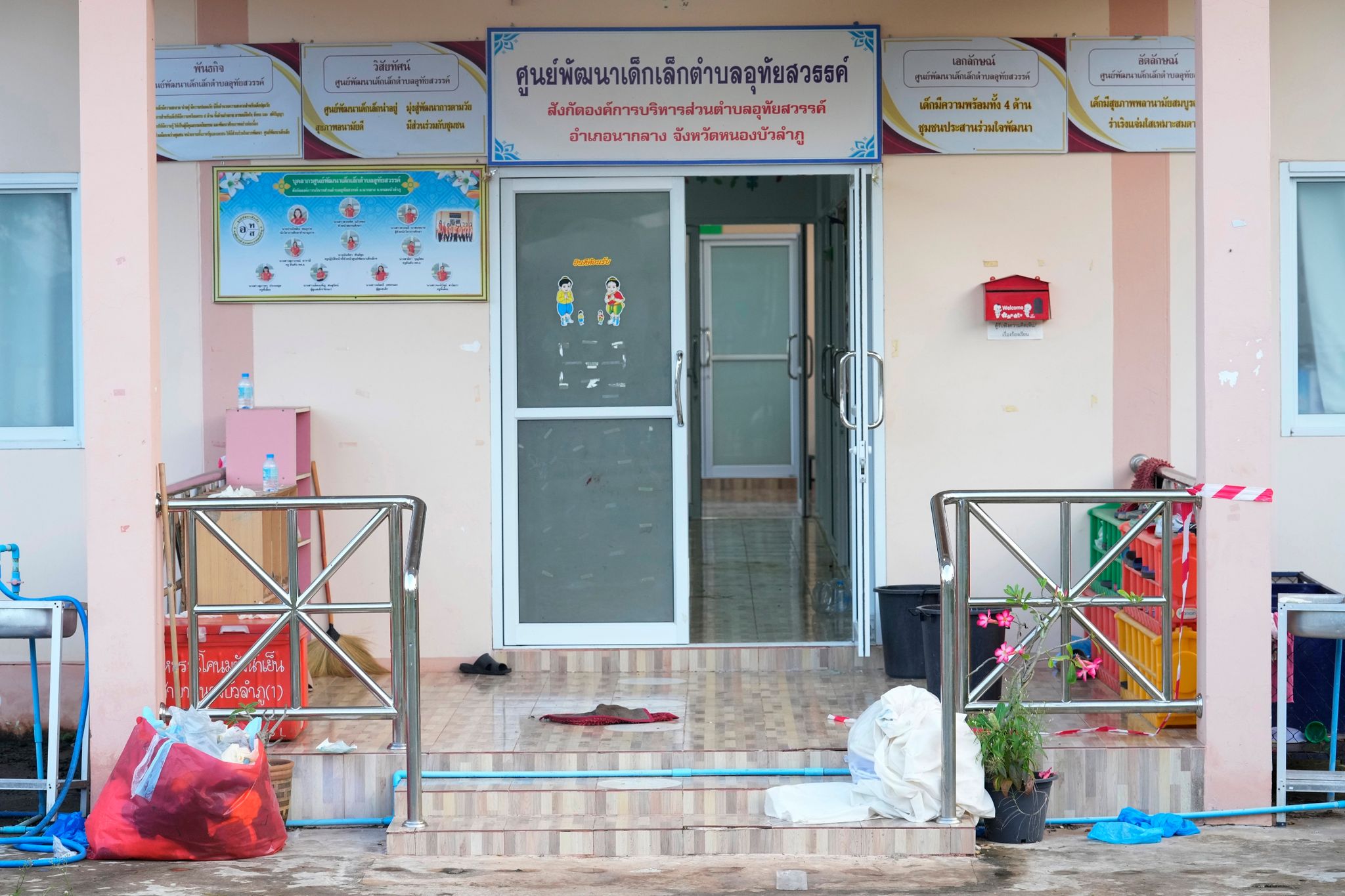 Kita-Angriff stürzt Thailand in Trauer