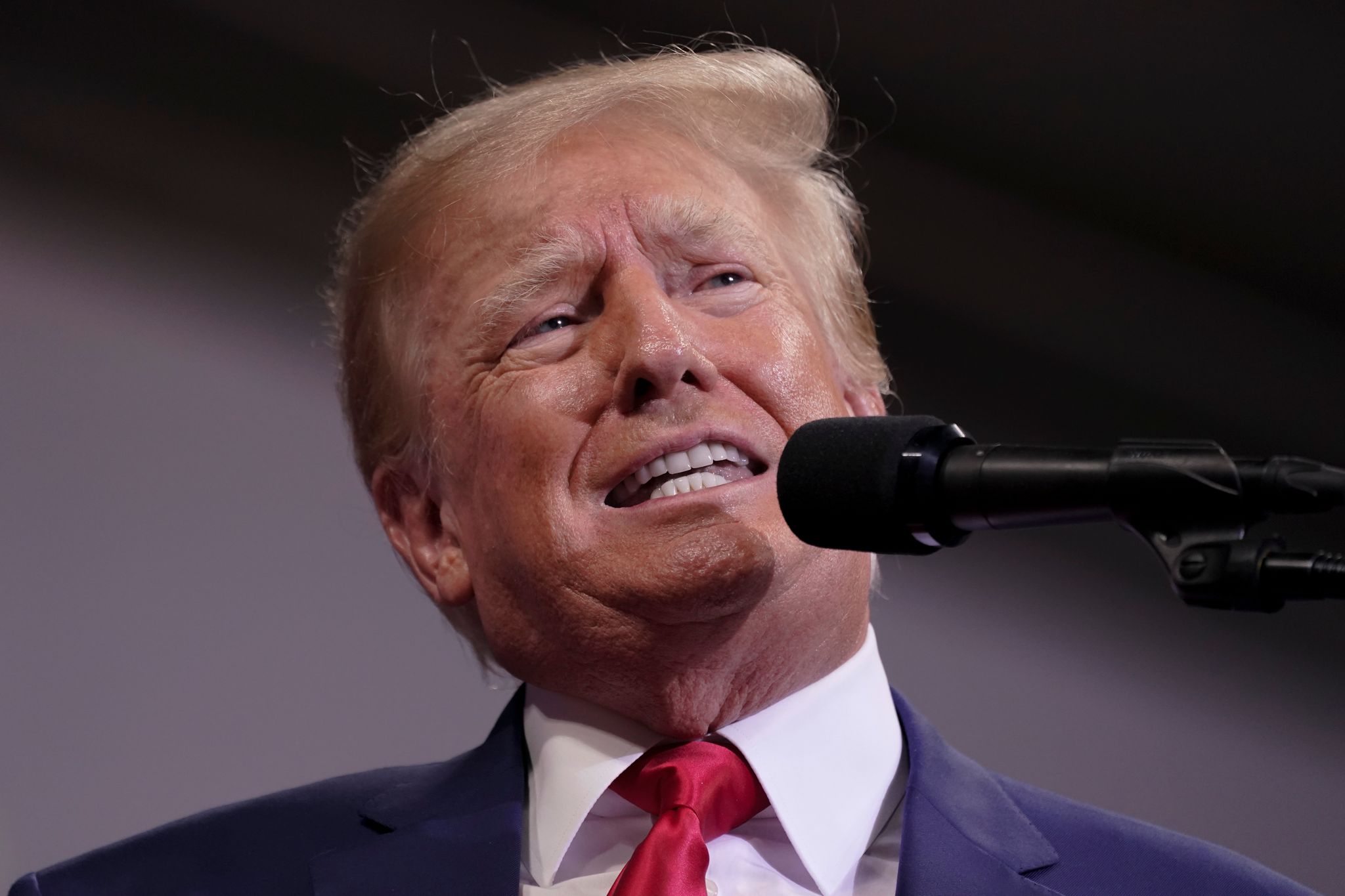 Trump sagt unter Eid zu Verleumdungsklage aus