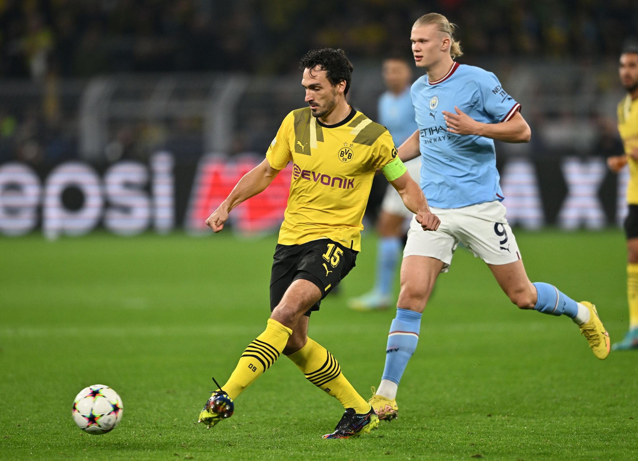 BVB beweist Leidensfähigkeit – Haaland verteilt Geschenke