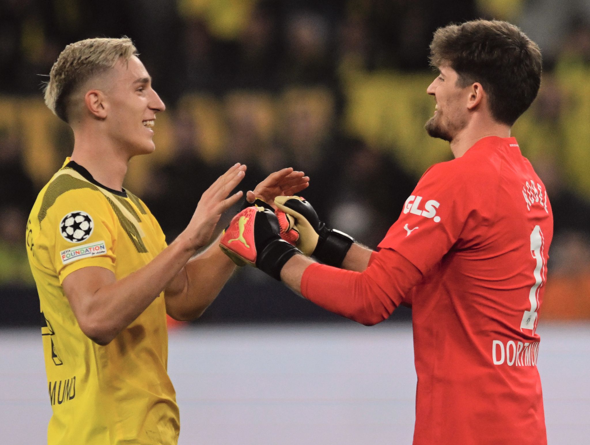 BVB schafft Sprung ins Achtelfinale: Remis gegen Manchester