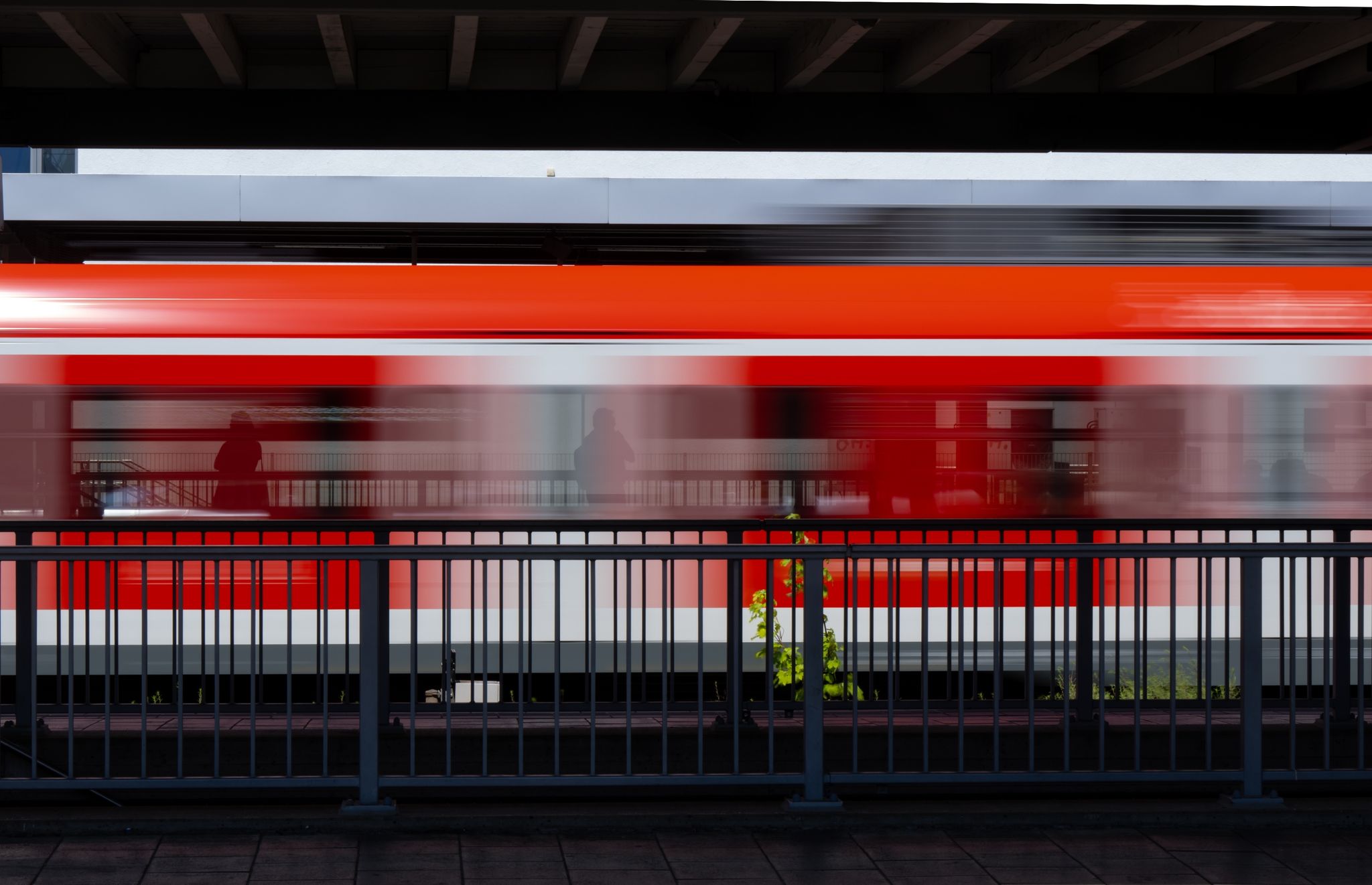 Knapp die Hälfte würde 49-Euro-Ticket nicht kaufen