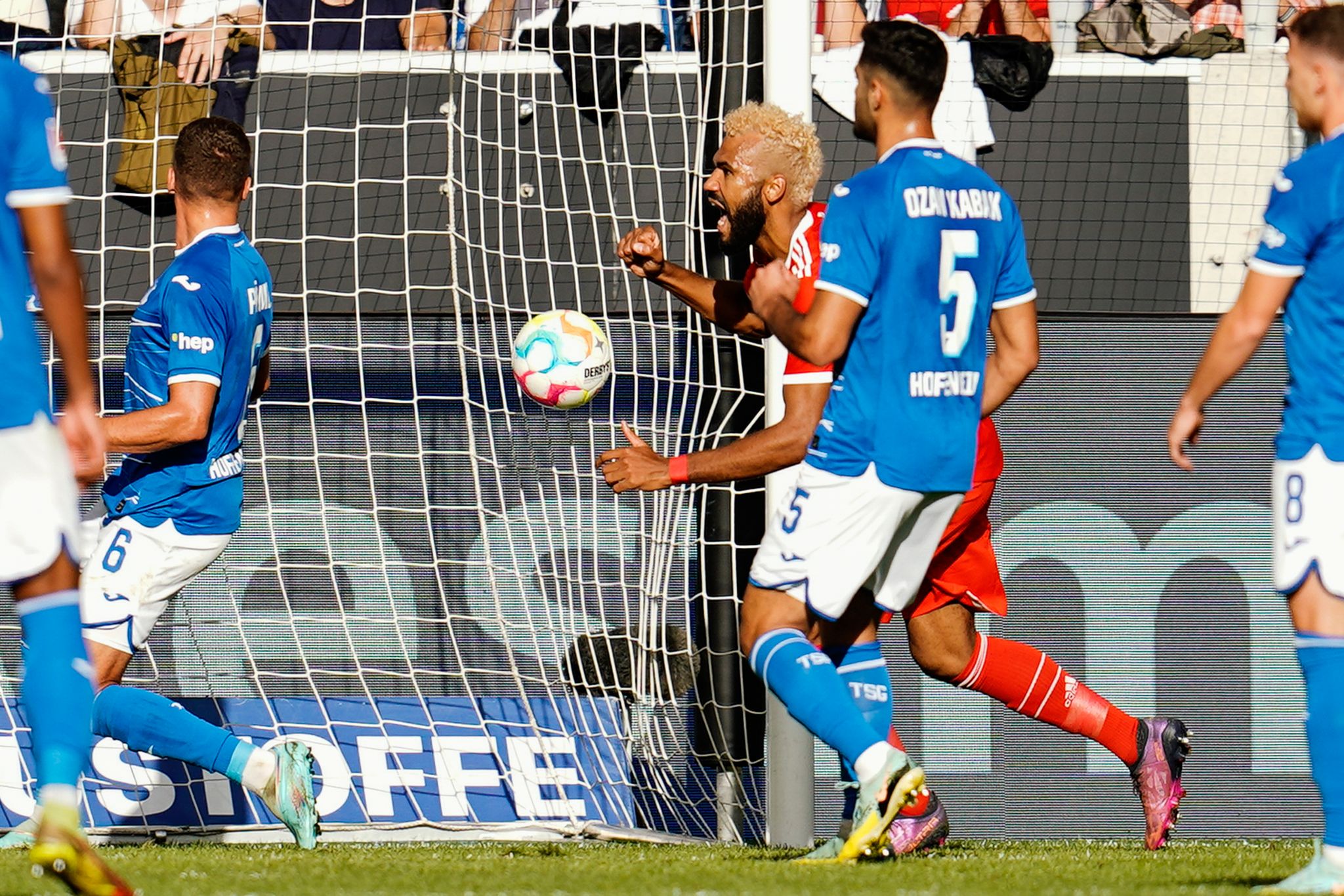 FC Bayern nach abgeklärtem Sieg bei Hoffenheim an Union dran