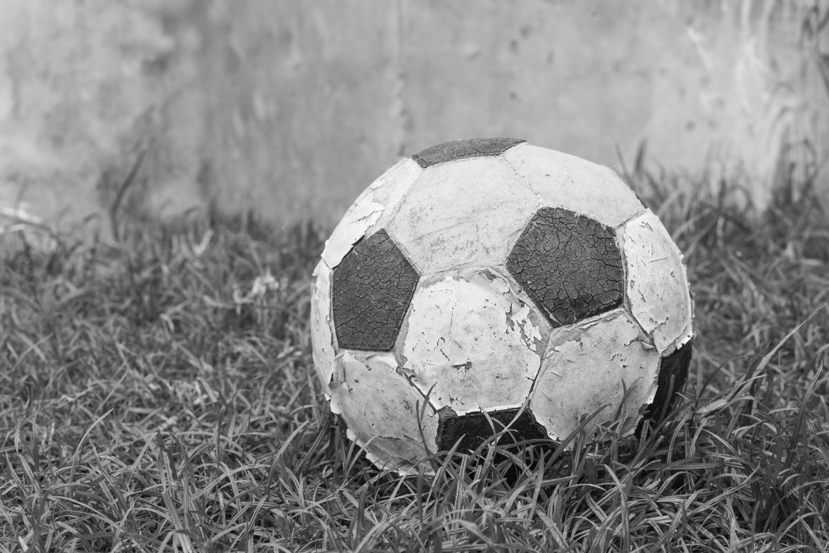 Fußballer stirbt bei der Rettung von fünf Menschen