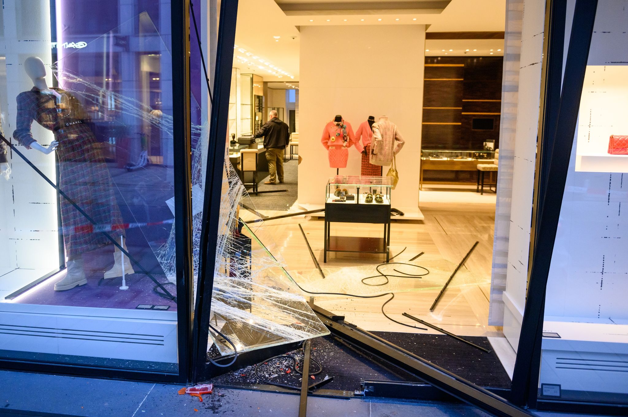 Raub in Hamburger Nobelgeschäft