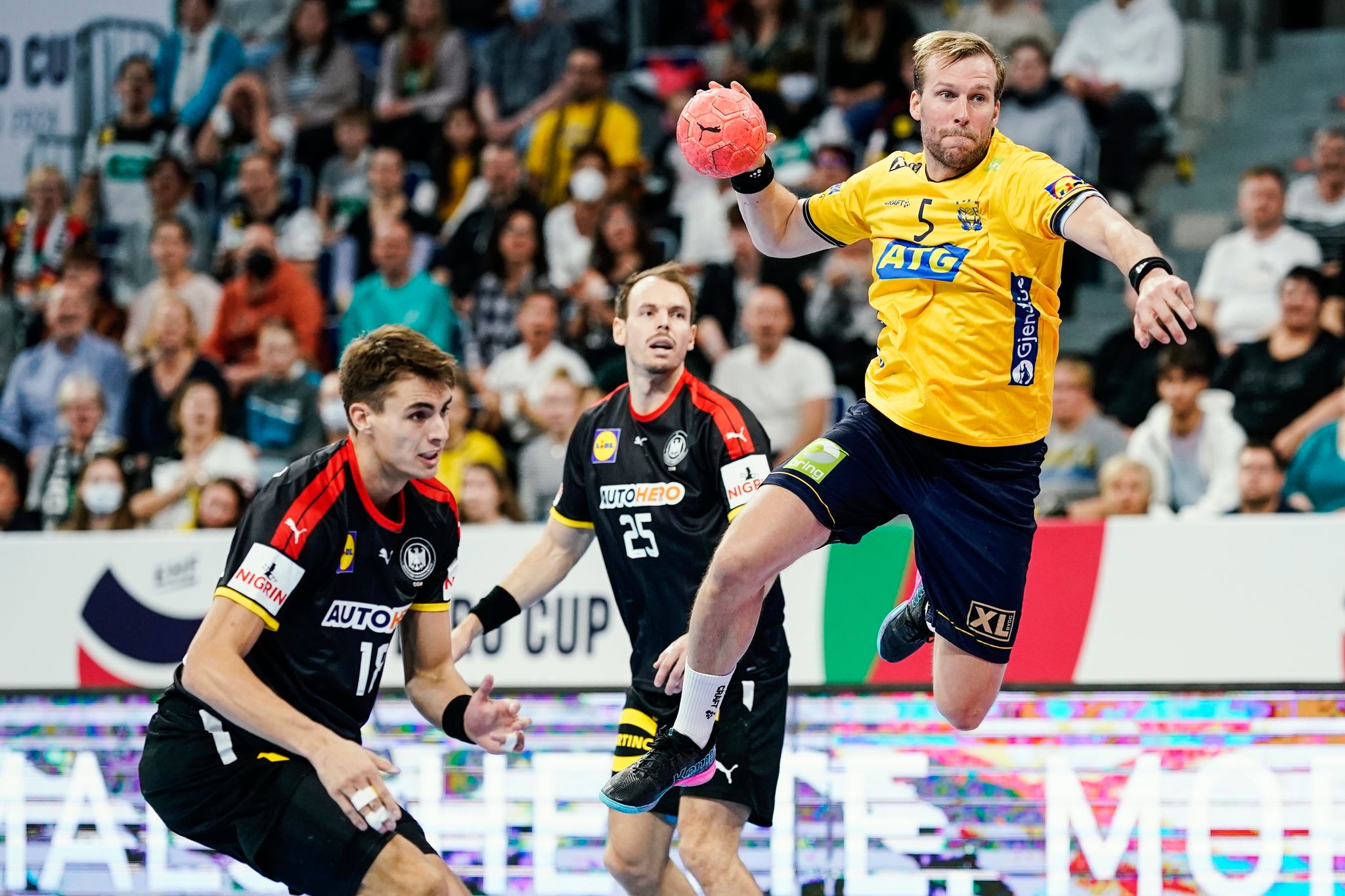 Handballer noch nicht in WM-Form: Heimpleite gegen Schweden