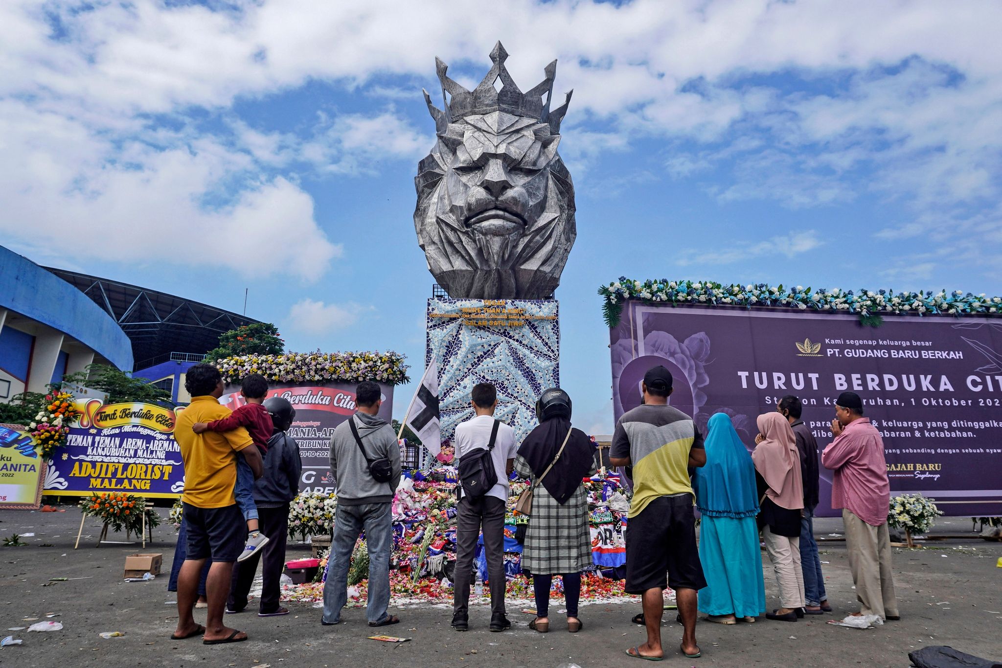 Opferzahl bei Stadion-Panik in Malang auf 133 gestiegen