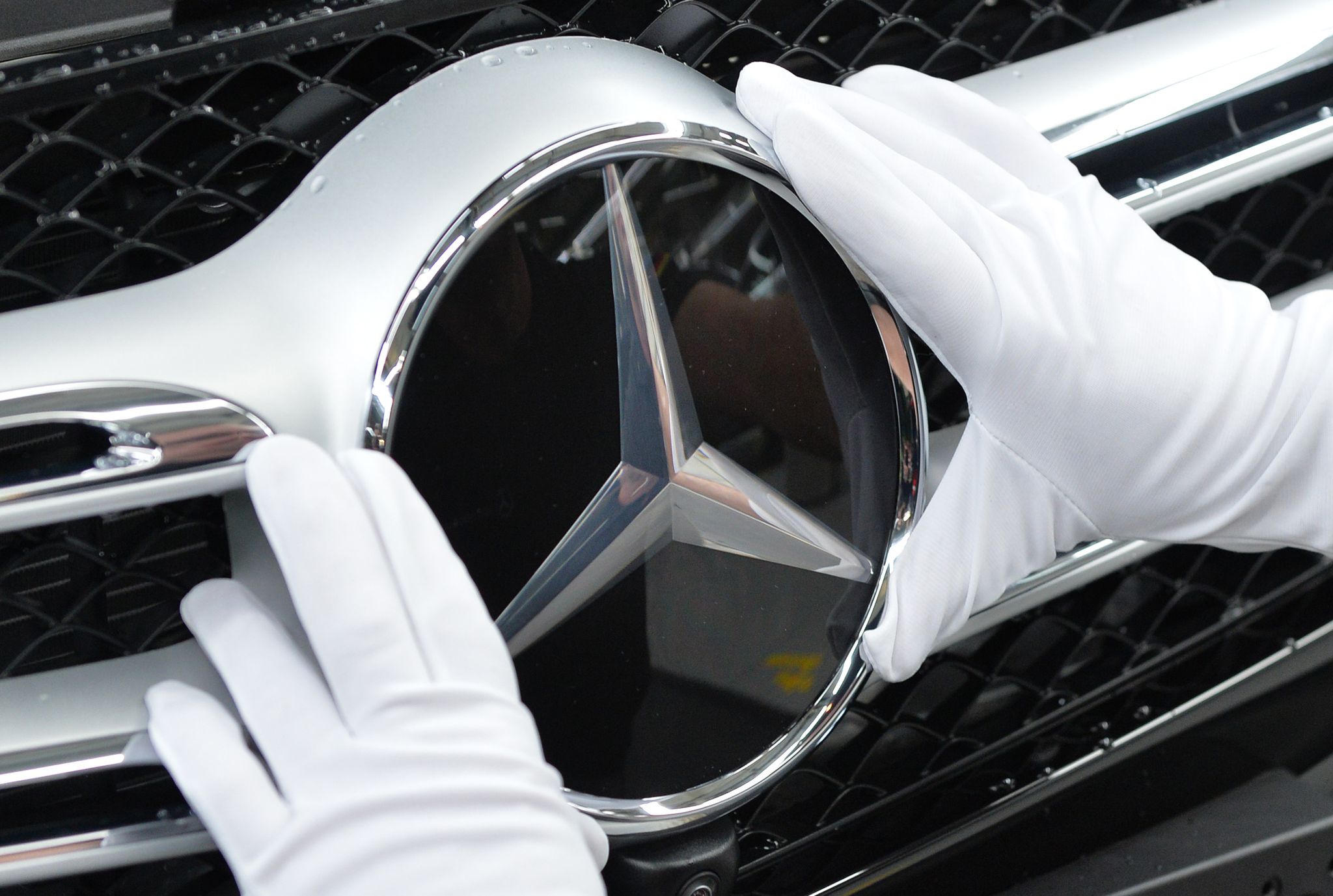 Mercedes-Benz kooperiert mit Microsoft