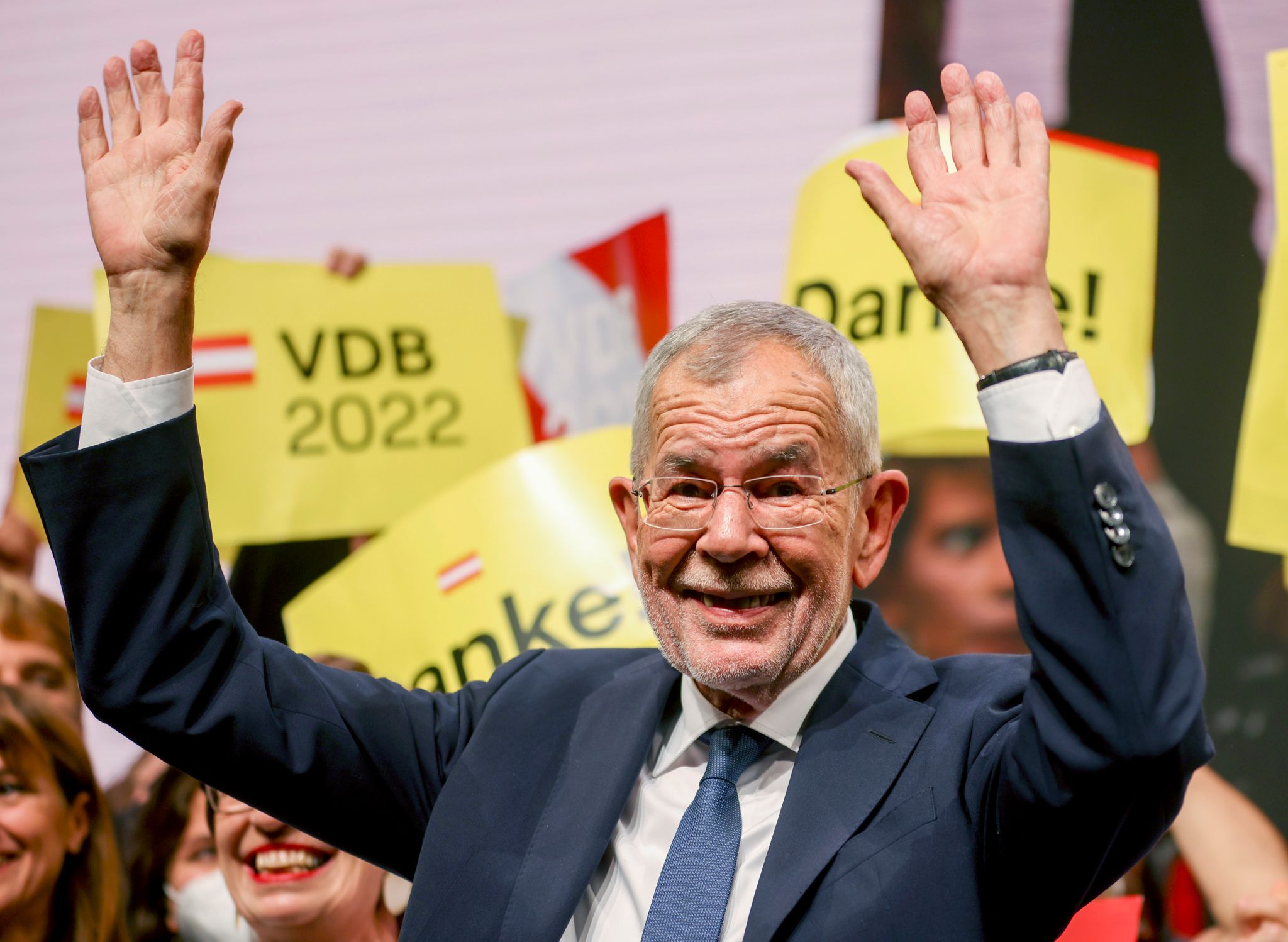 Van der Bellen bleibt Österreichs Bundespräsident