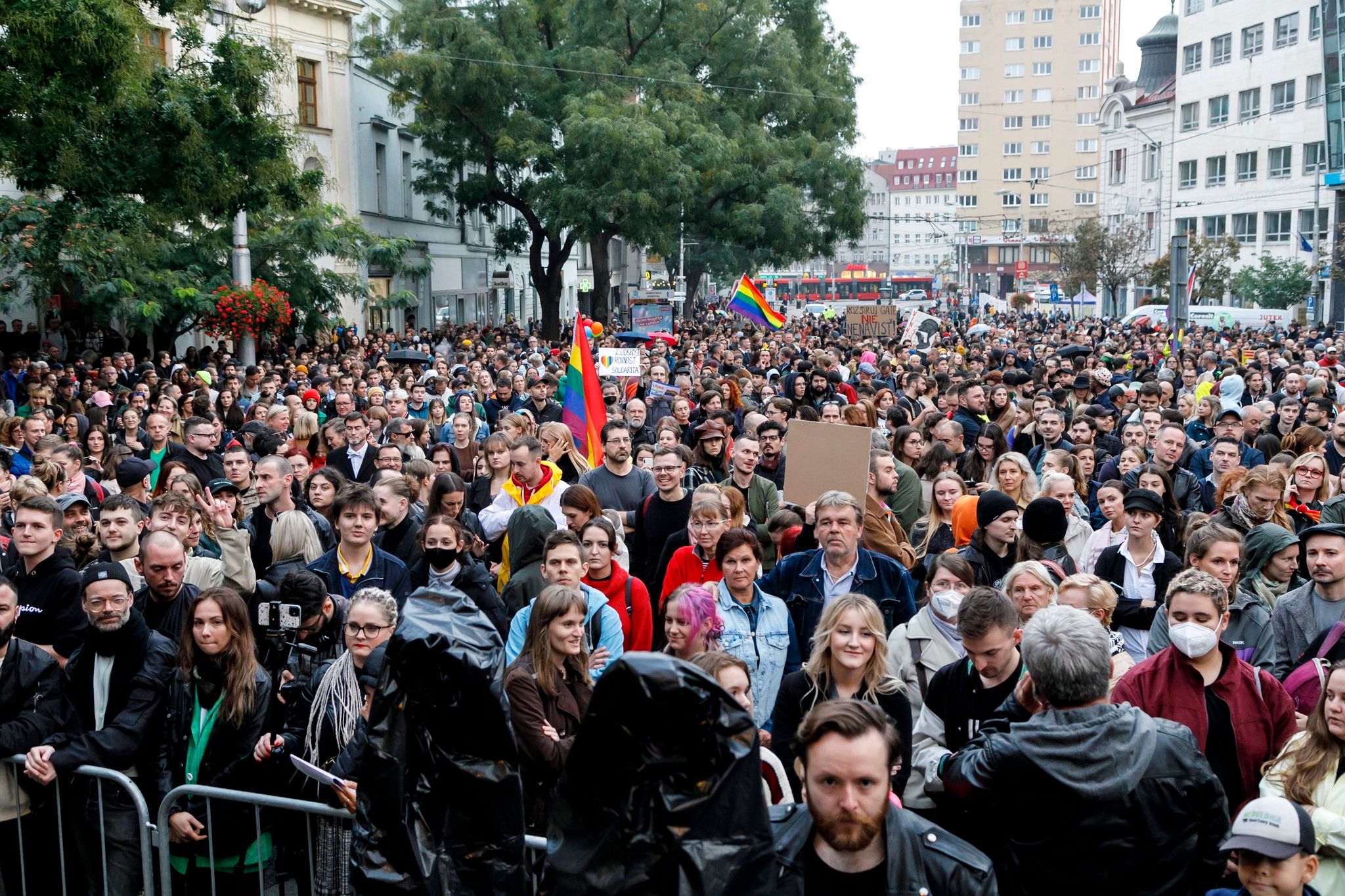 Protest nach Mordanschlag auf Schwulenbar in Bratislava