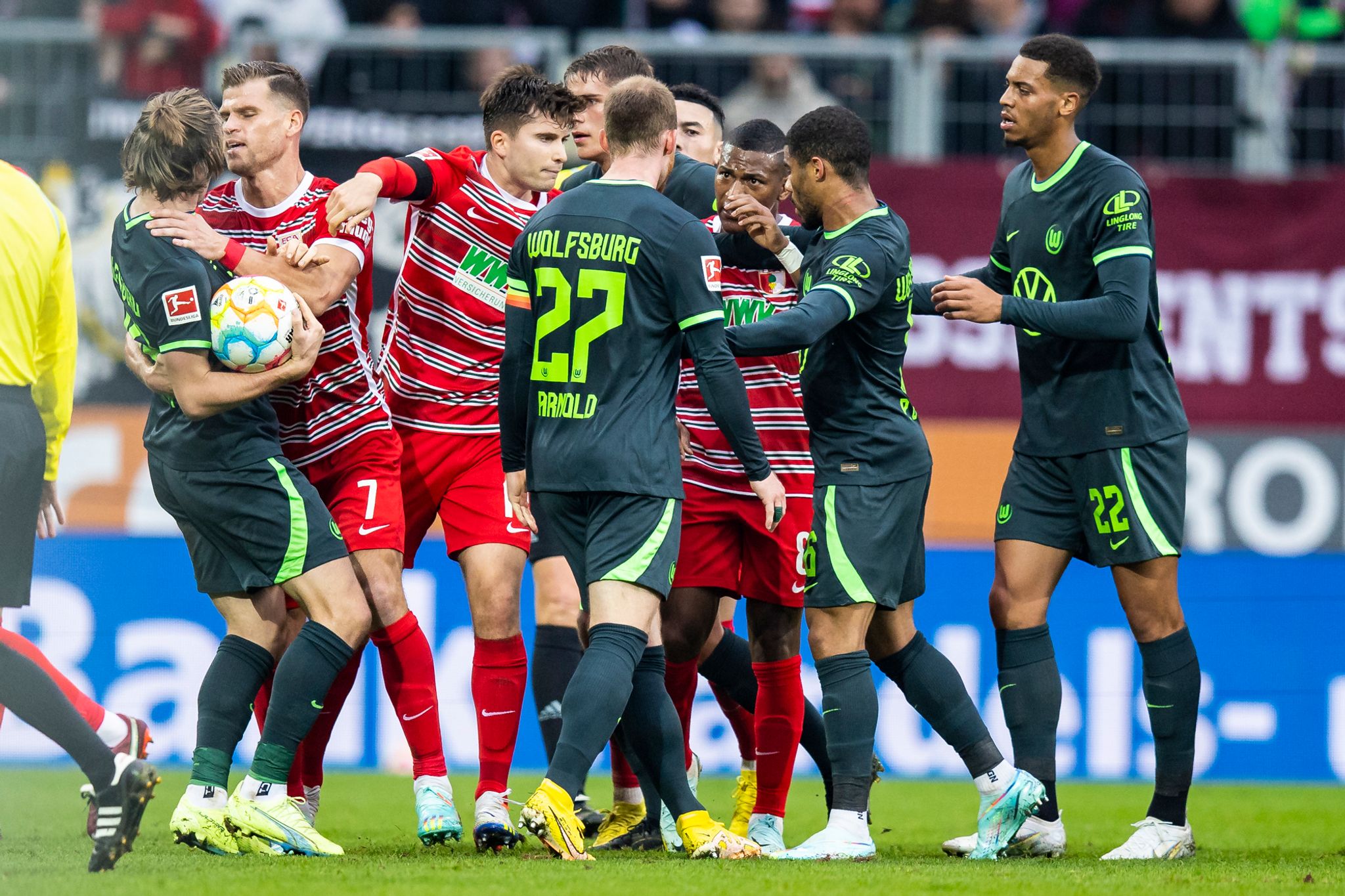 «Öl ins Feuer»: Giftduell zwischen Augsburg und Wolfsburg