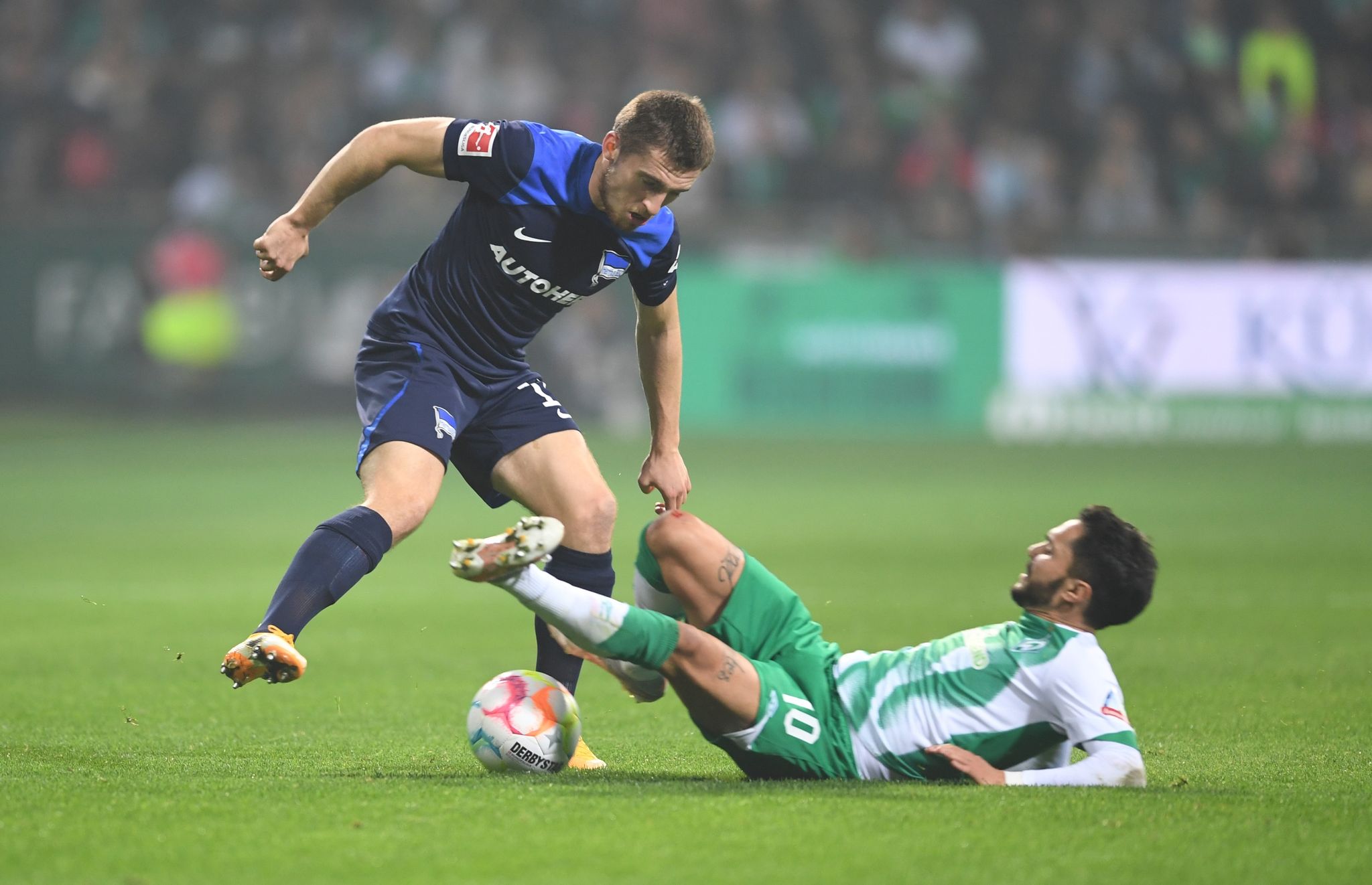 Bierbecherwürfe und späte Hertha-Niederlage sorgen für Ärger