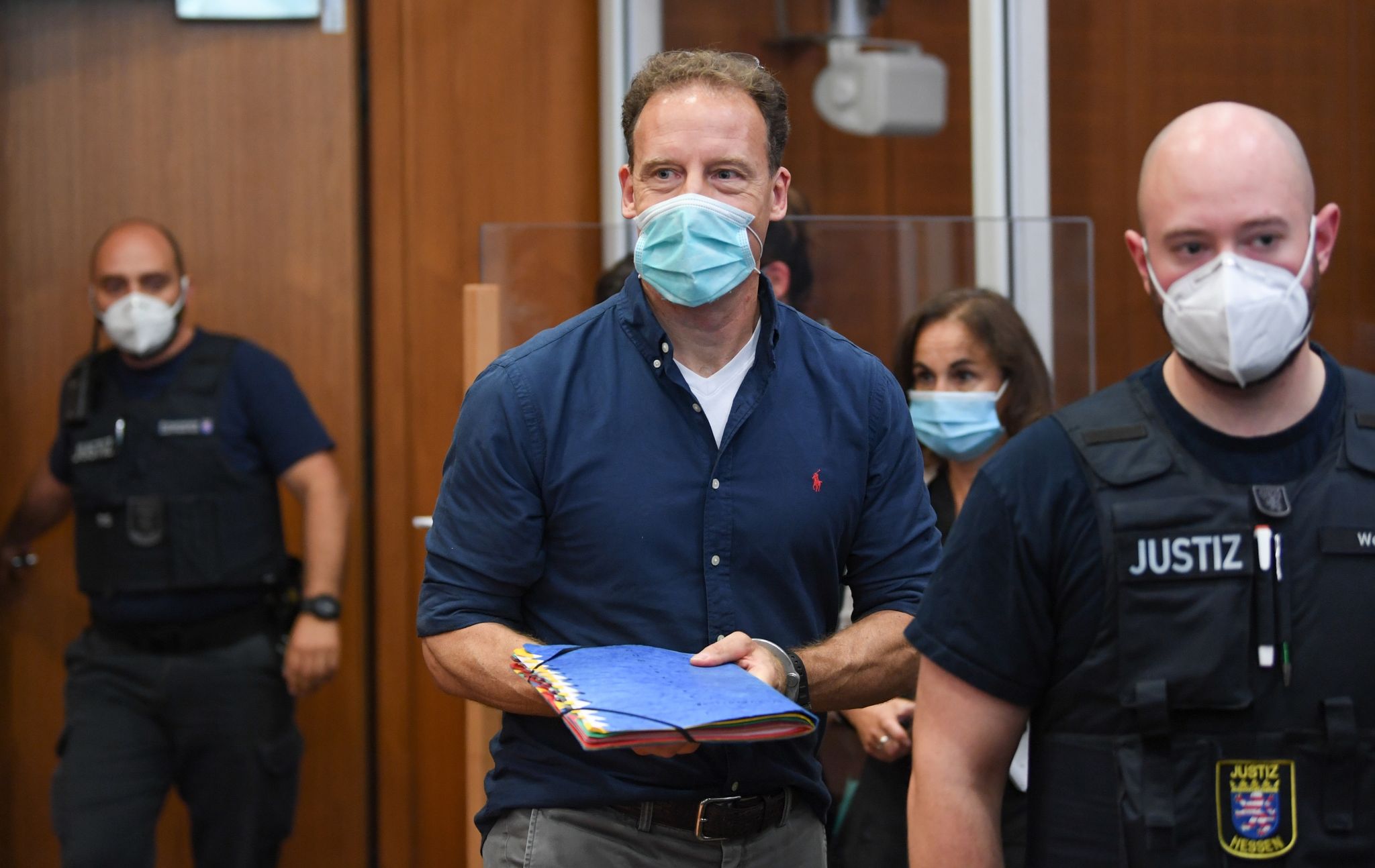 BGH bestätigt: Falk muss für Schuss auf Anwalt ins Gefängnis