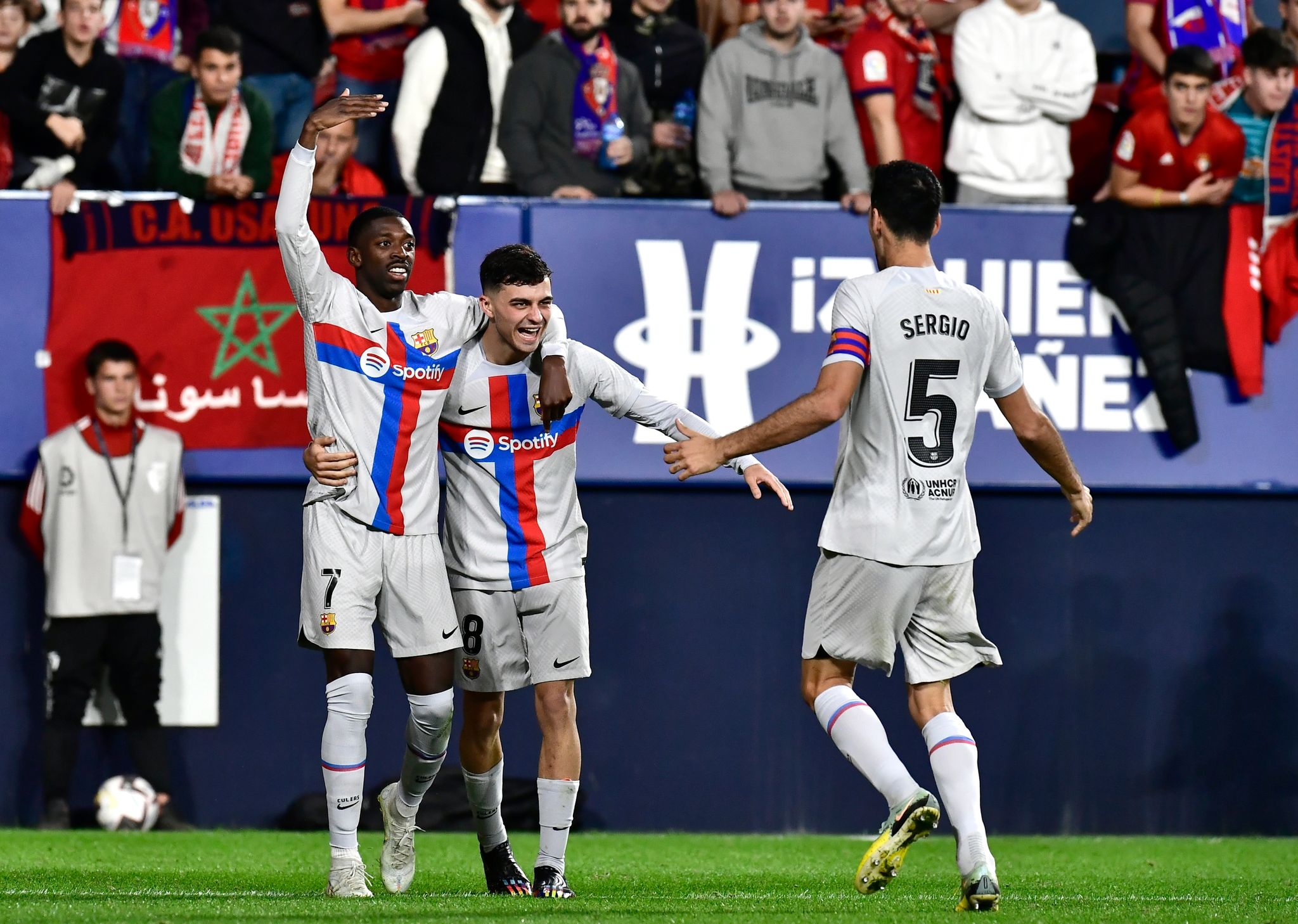 Barça-Sieg: Gelb-Rot für Lewandowski, Rot für Piqué