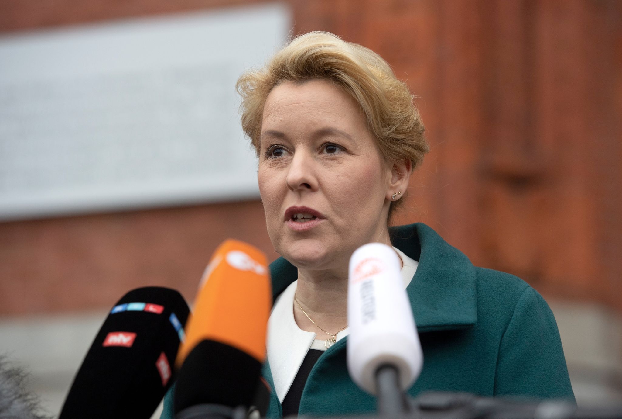 Giffey verspricht reibungslose Wahl in Berlin