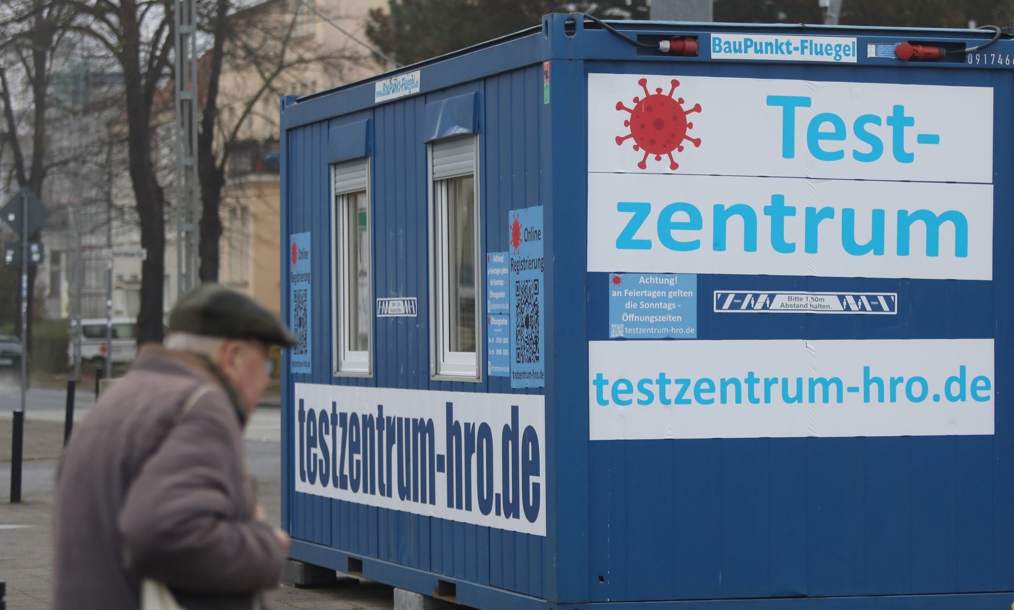 RKI: Corona-Inzidenz sinkt leicht