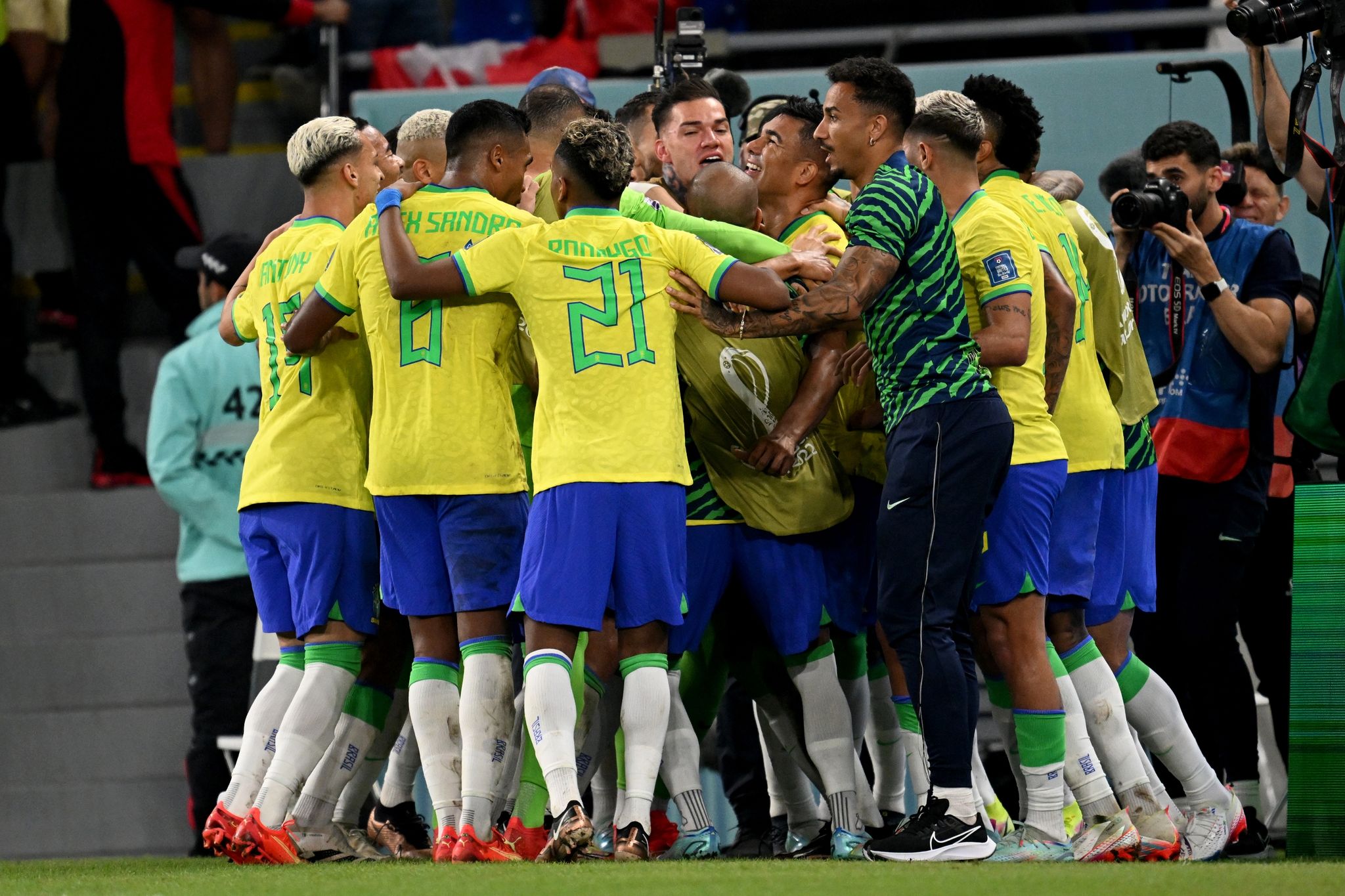 Casemiro schießt Brasilien ins WM-Achtelfinale
