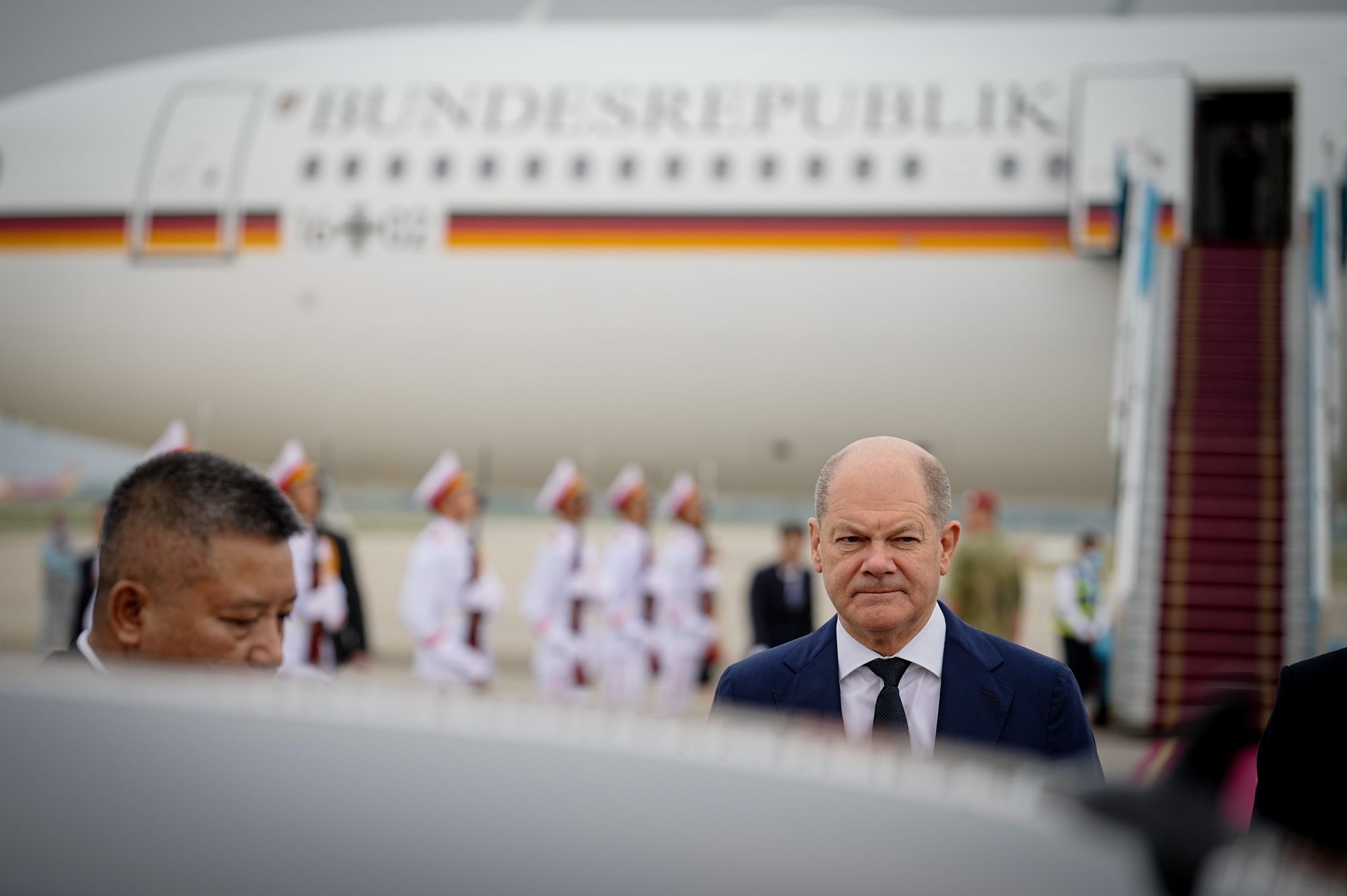Scholz fordert von Vietnam Abgrenzung von Russlands Krieg