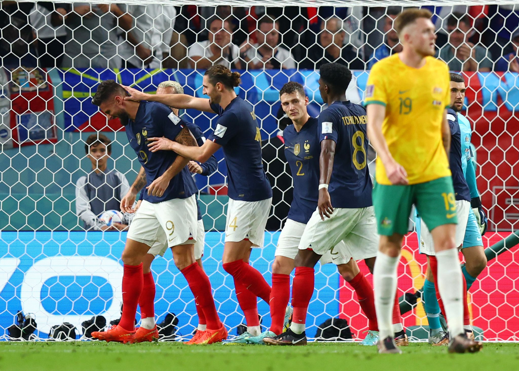 Frankreich besiegt Weltmeister-Fluch – Hernández raus