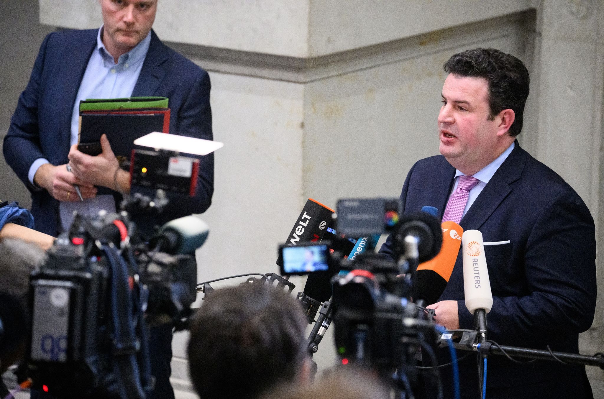 Streit um Bürgergeld soll im Schnellverfahren gelöst werden
