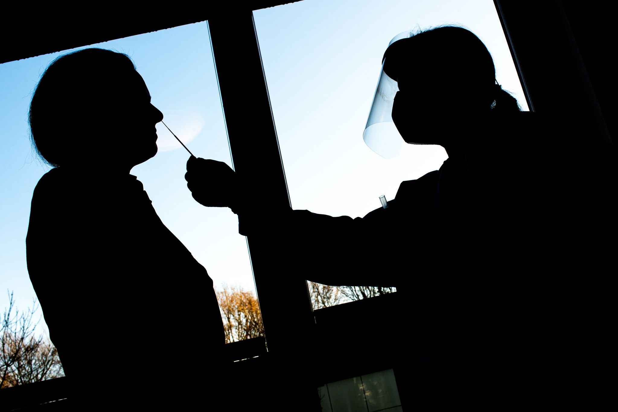 Läuft Impfpflicht für Personal in Kliniken und Pflege aus?