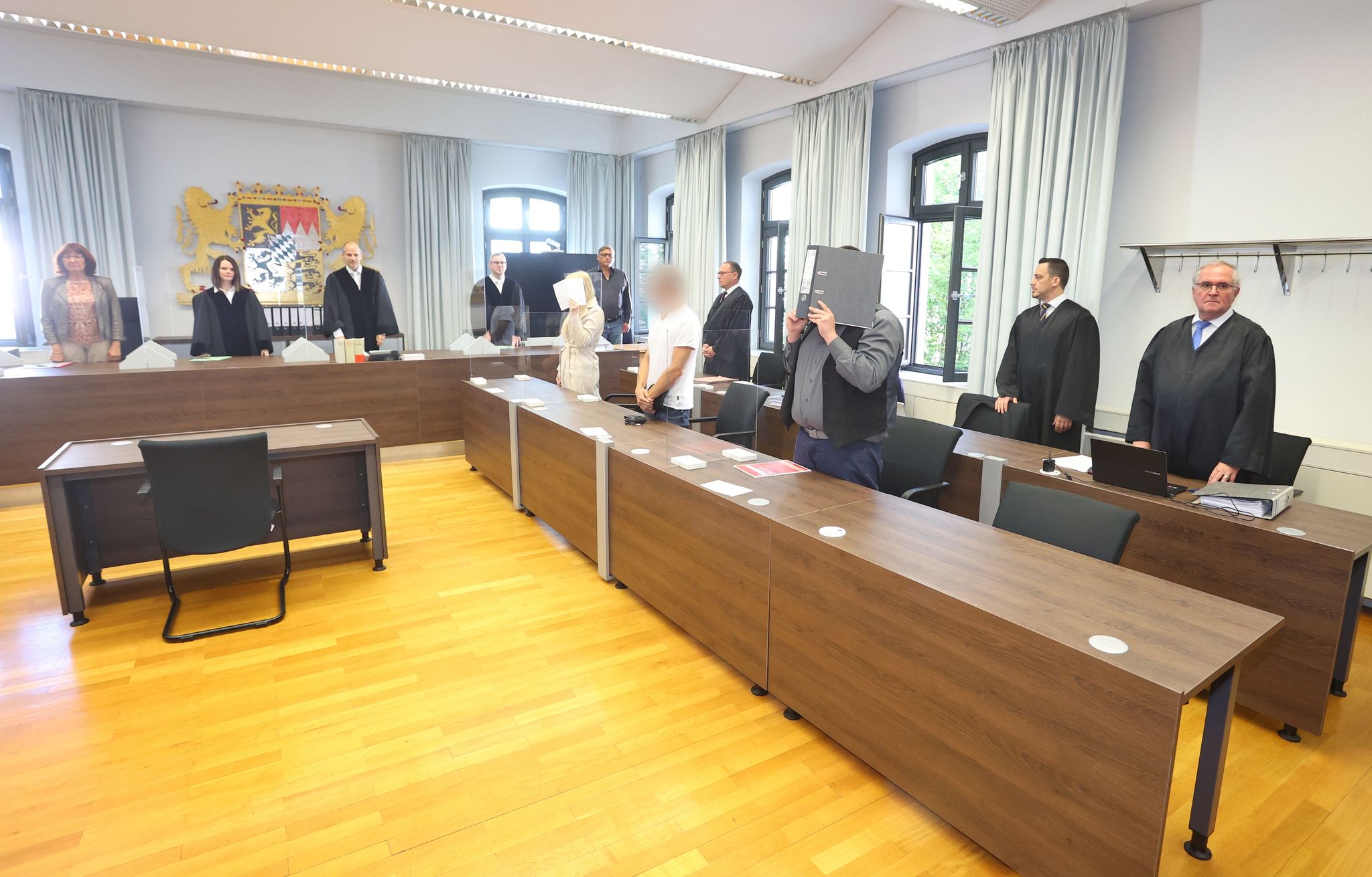 Duo nach Mord an 16-Jähriger zu langen Strafen verurteilt