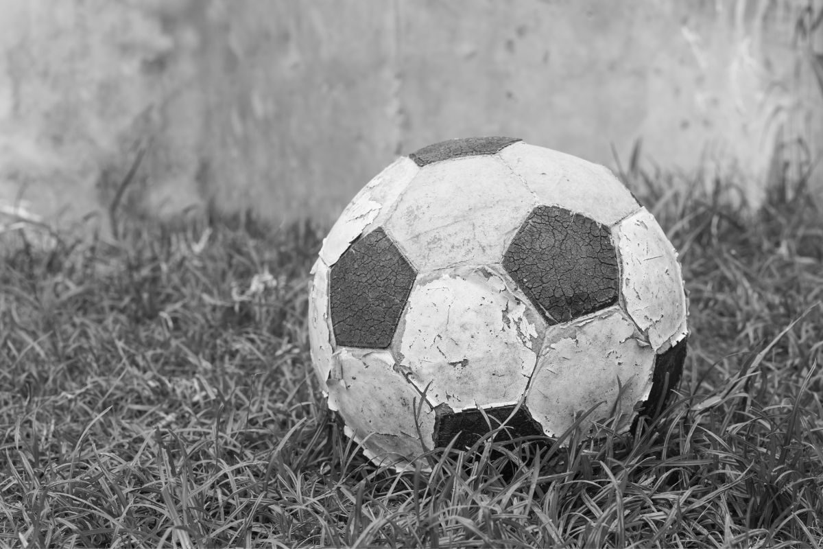 Fußball-Star bricht beim Training zusammen und stirbt
