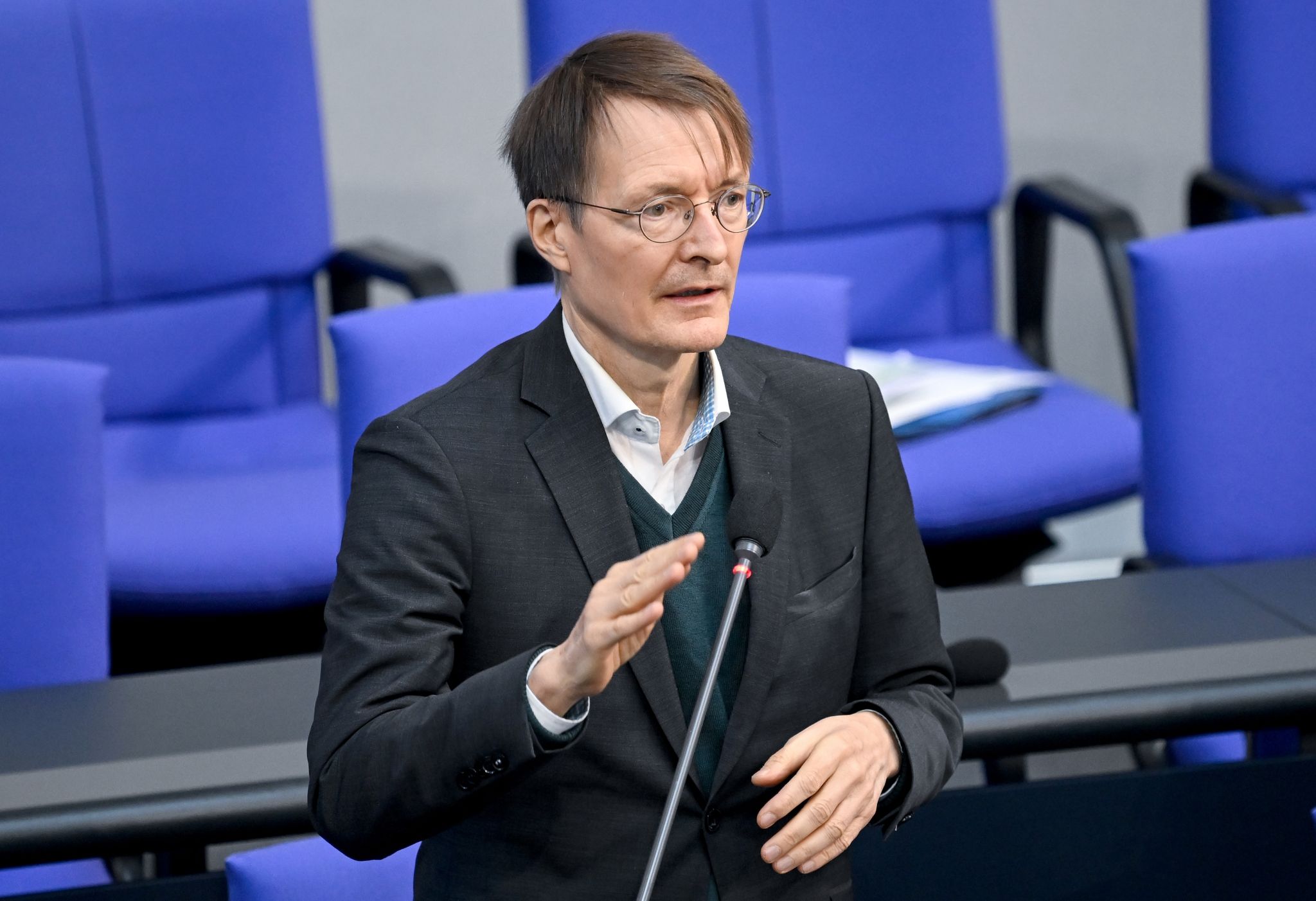 Lauterbach: Hilfsprogramm für Krankenhäuser steht
