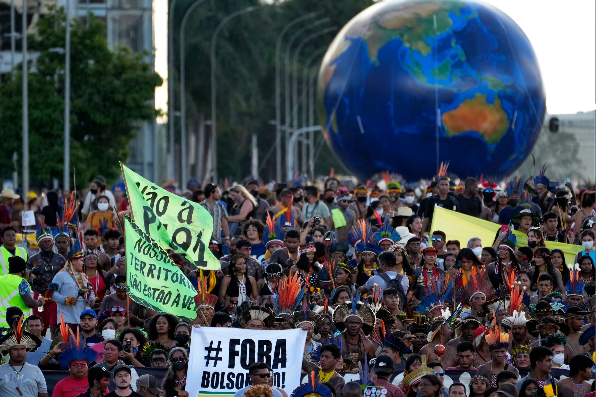 Indigene fordern Schutz des Amazonas vor Klimawandel