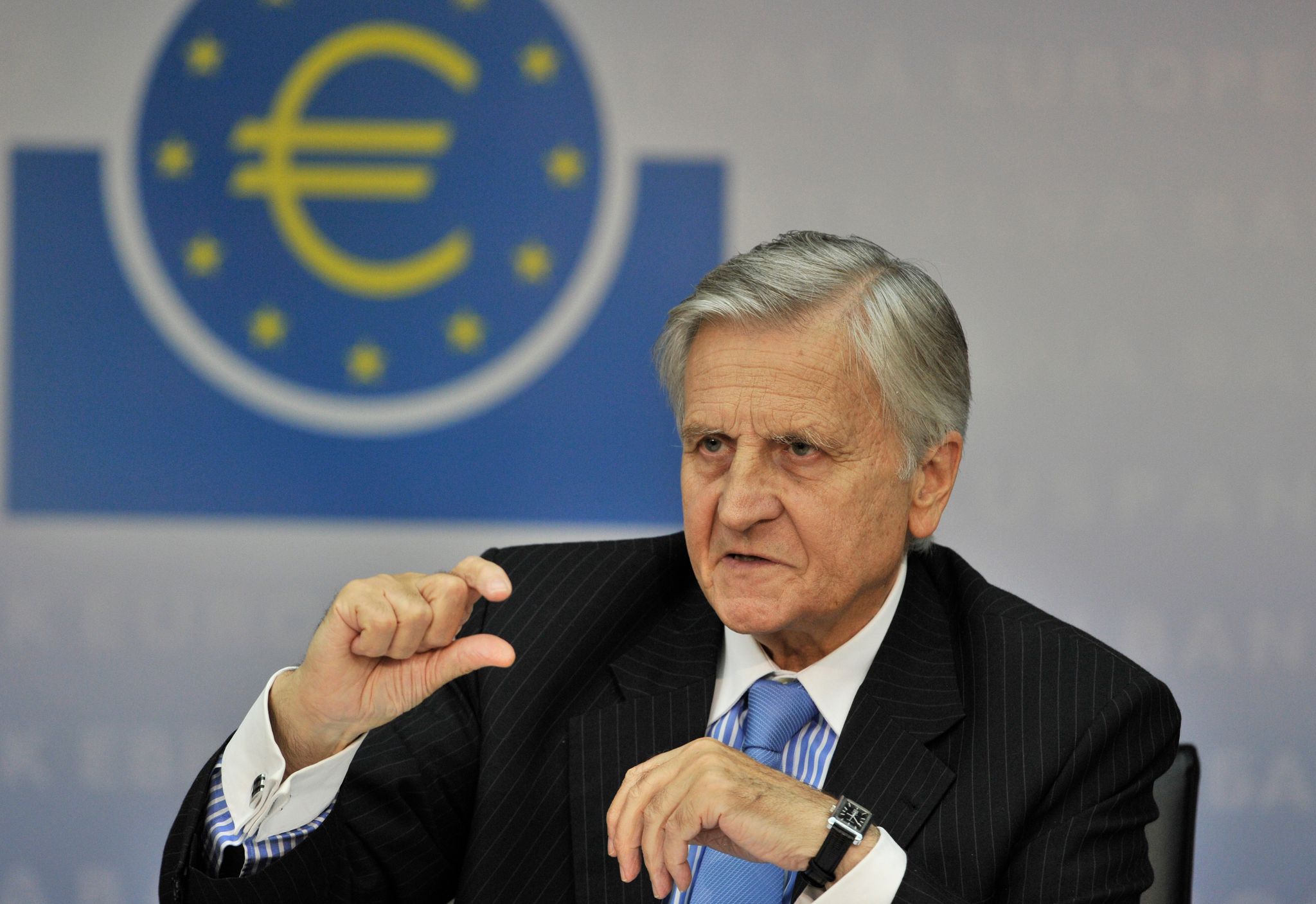 Ex-EZB-Präsident: Inflation wieder unter Kontrolle bringen