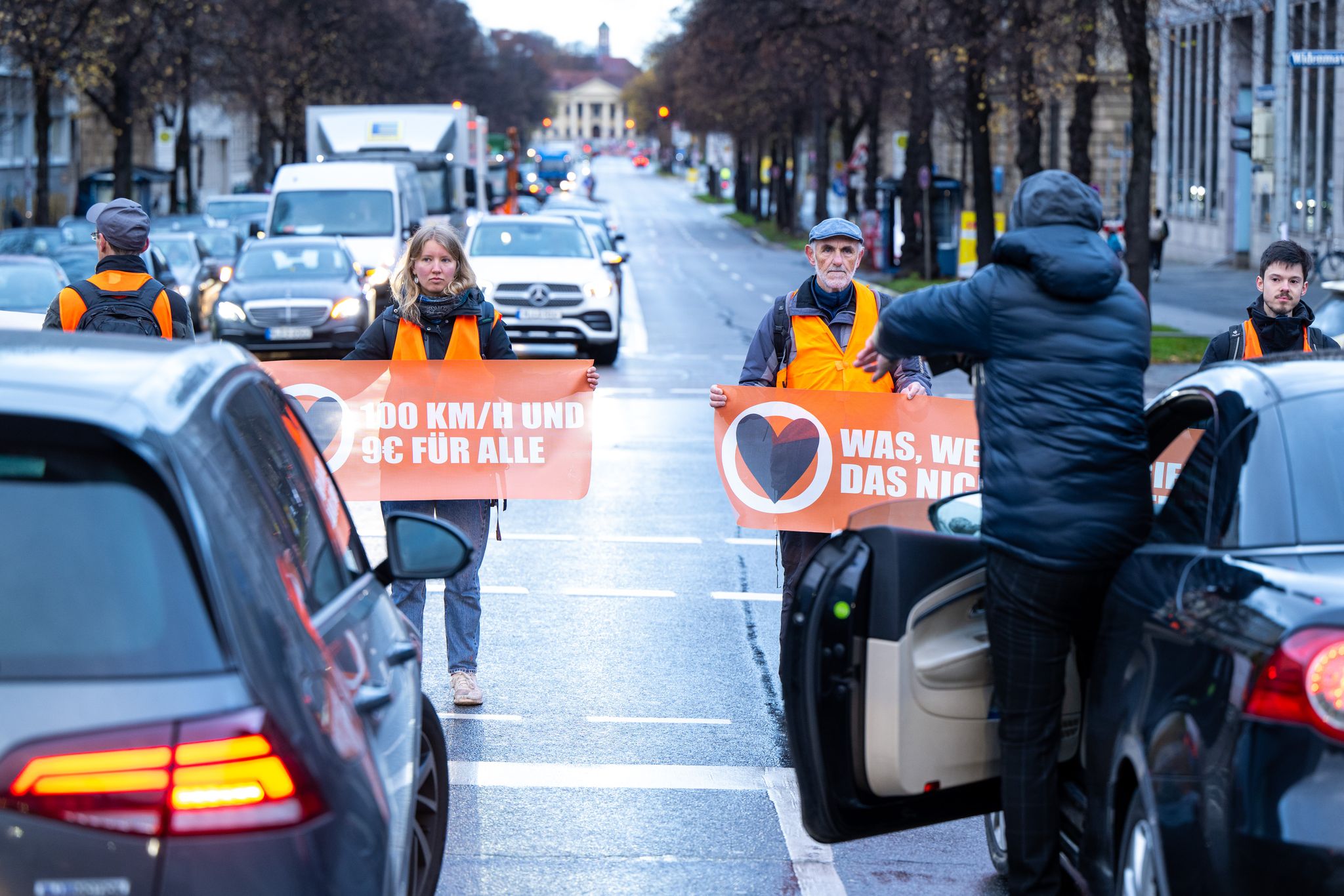 Weitere Klimaaktivisten in längerem Polizeigewahrsam
