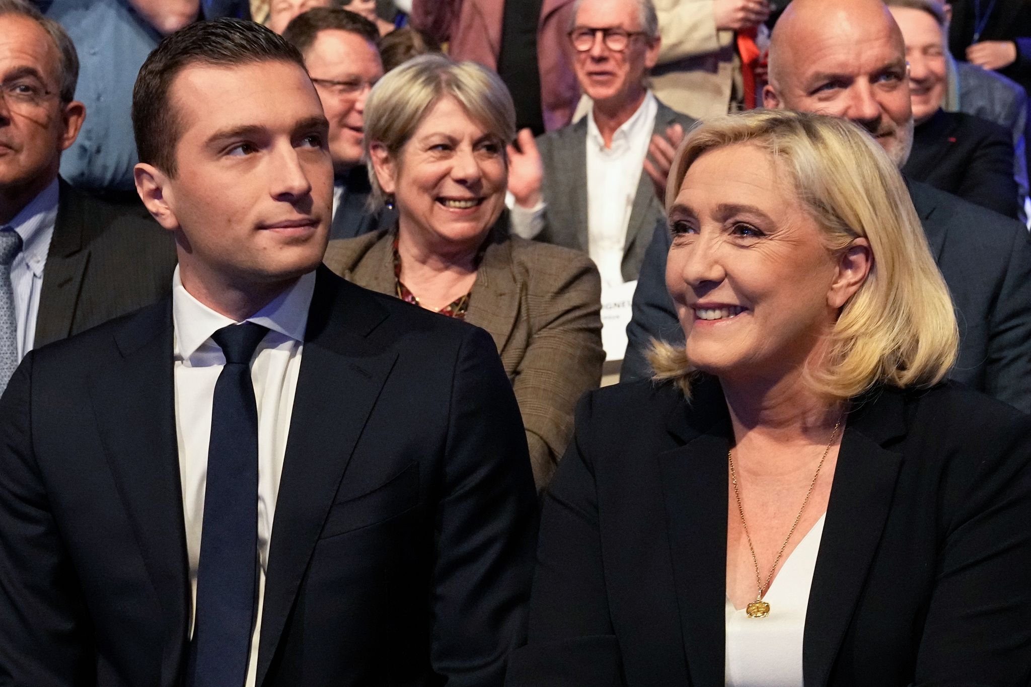 Führungswechsel bei Frankreichs Rechtsnationalen