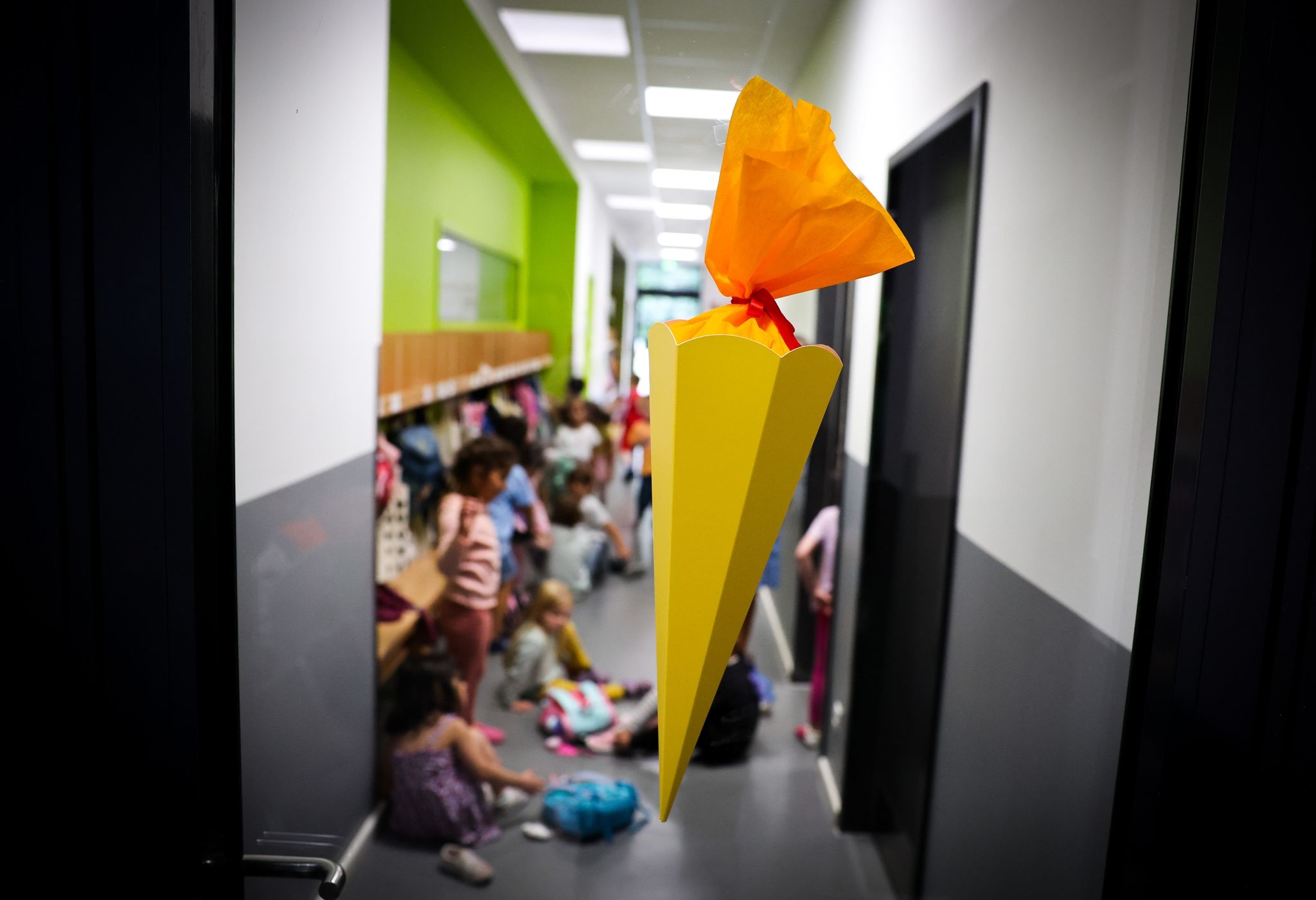 Deutlich mehr Kinder beginnen Schullaufbahn
