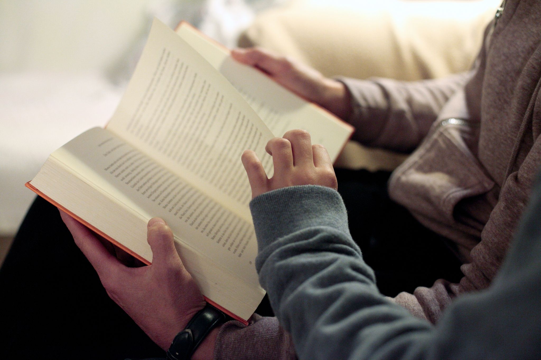 Eltern mit höherer Bildung lesen öfter vor