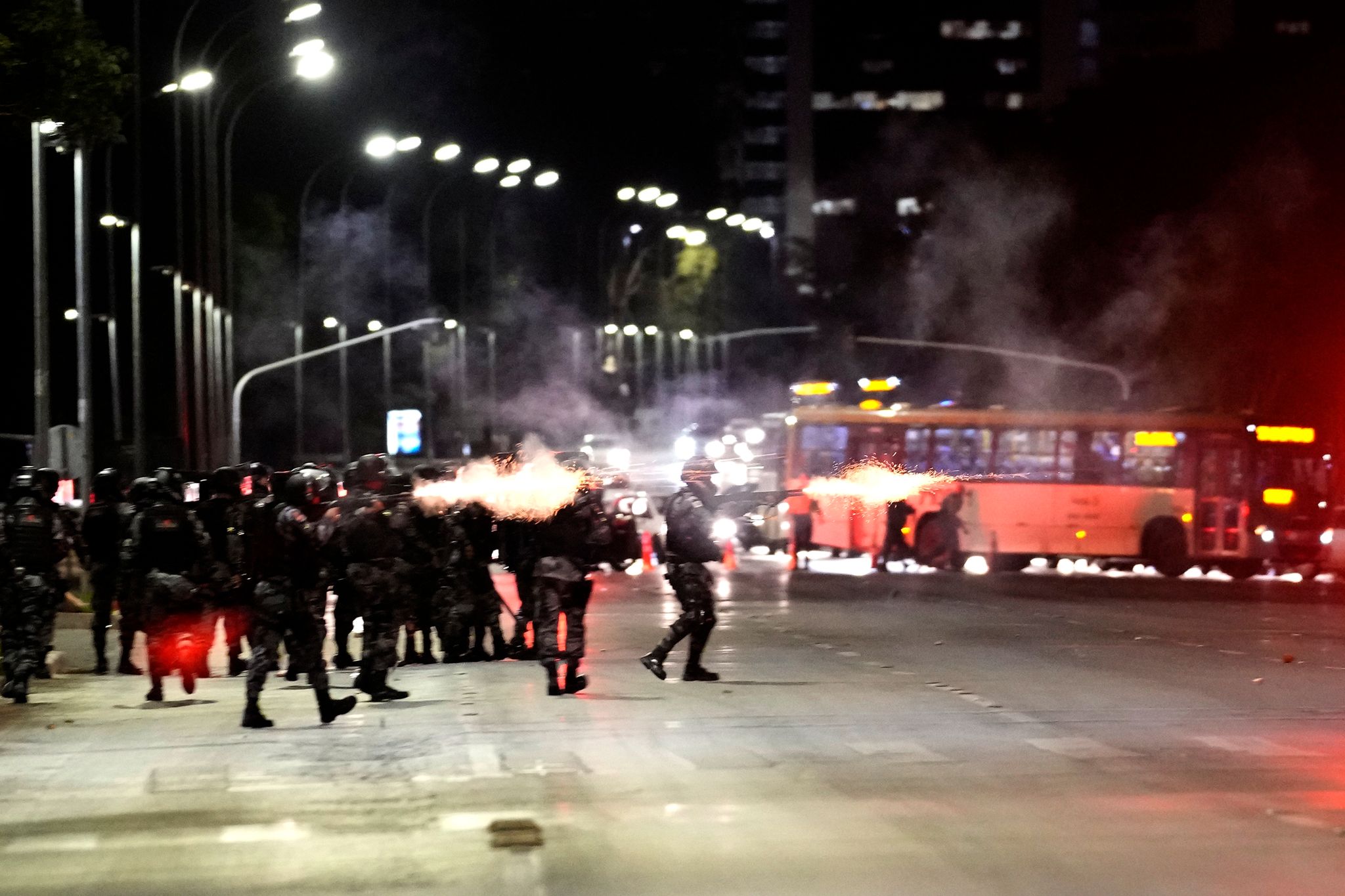 Krawalle von Bolsonaro-Anhängern in Hauptstadt Brasília