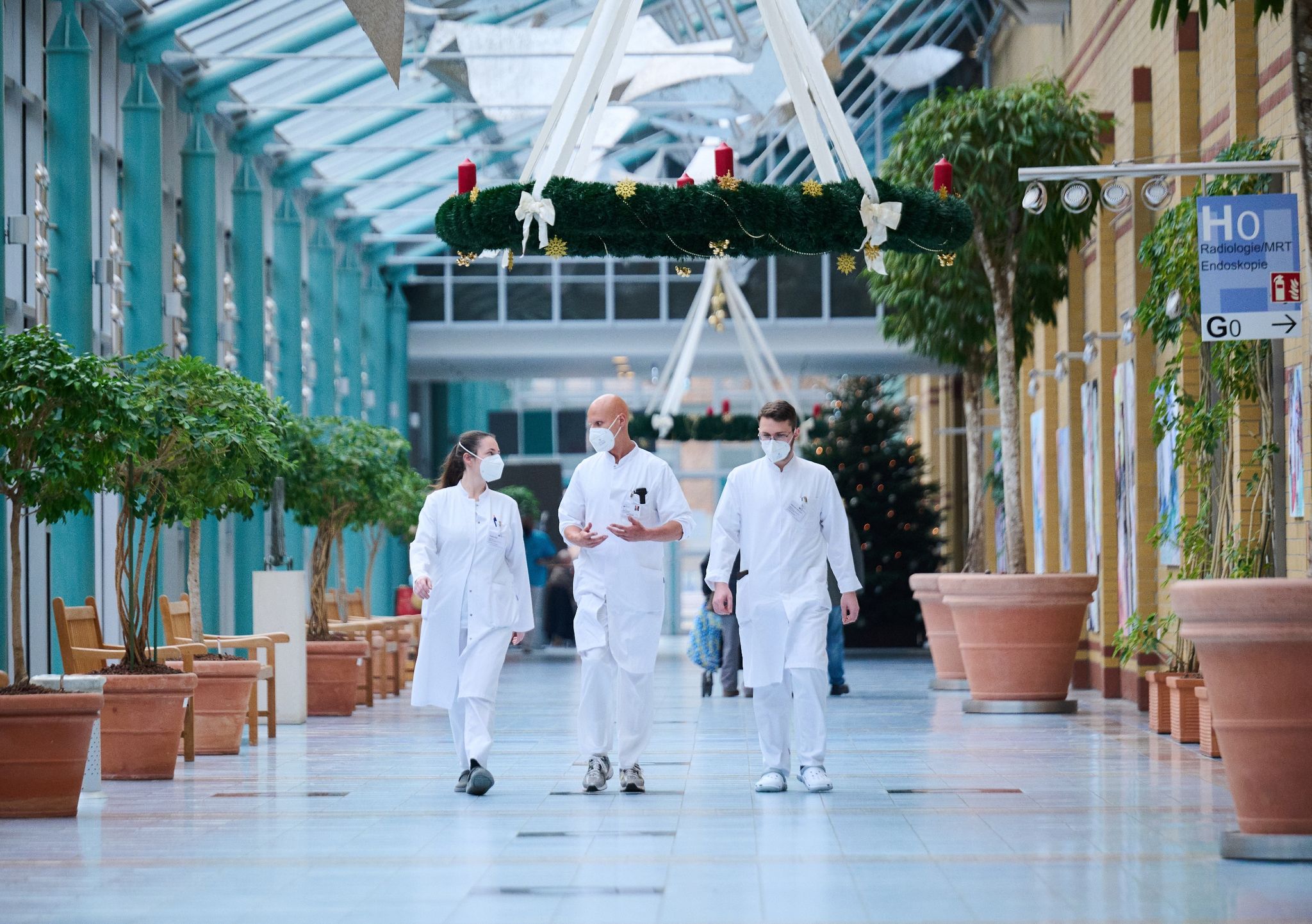 Klinikalltag trotz Krieg: Ukrainische Ärzte lernen in Berlin