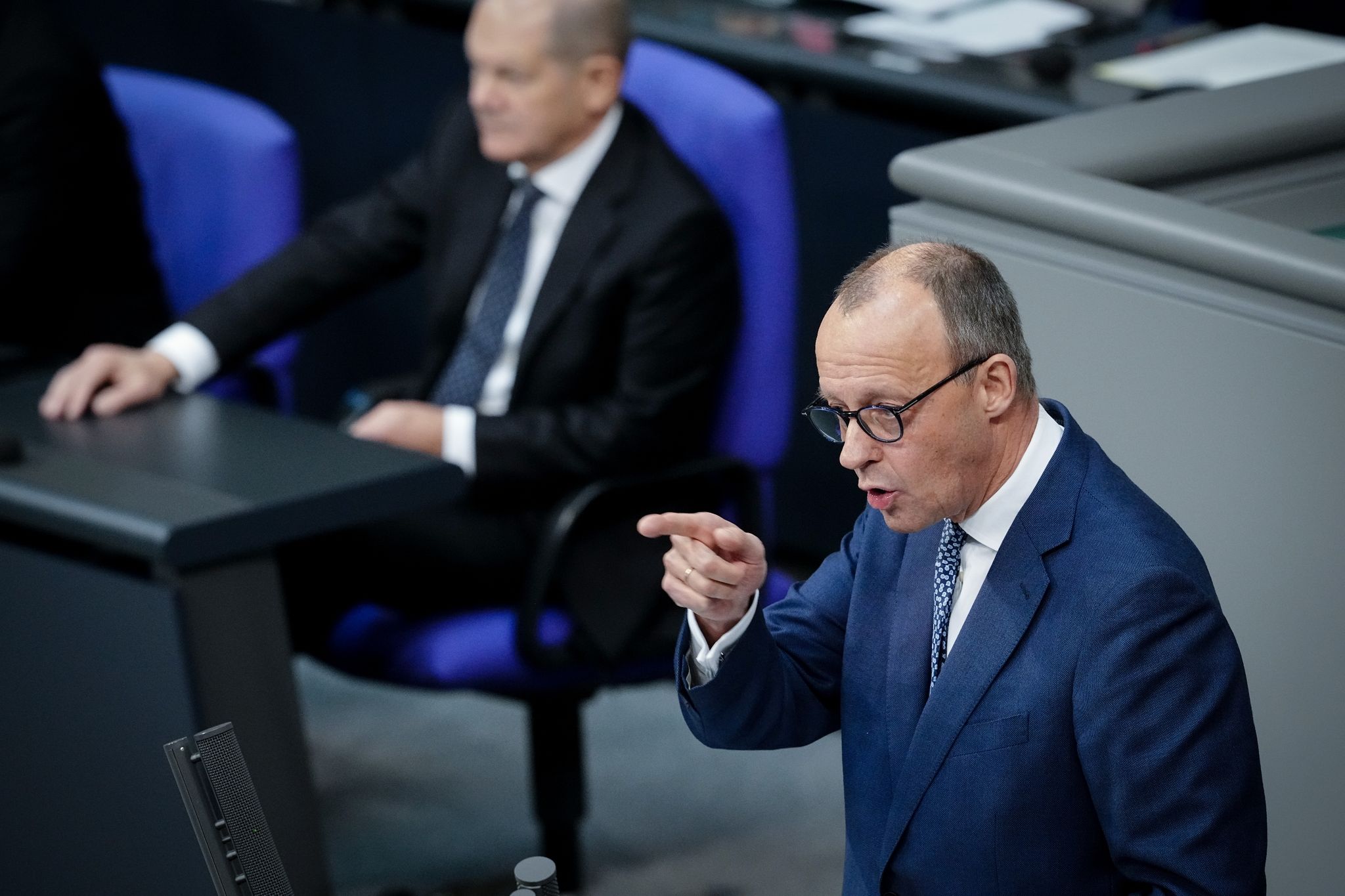 Merz: Ukraine bekommt Kampfpanzer nicht wegen Scholz
