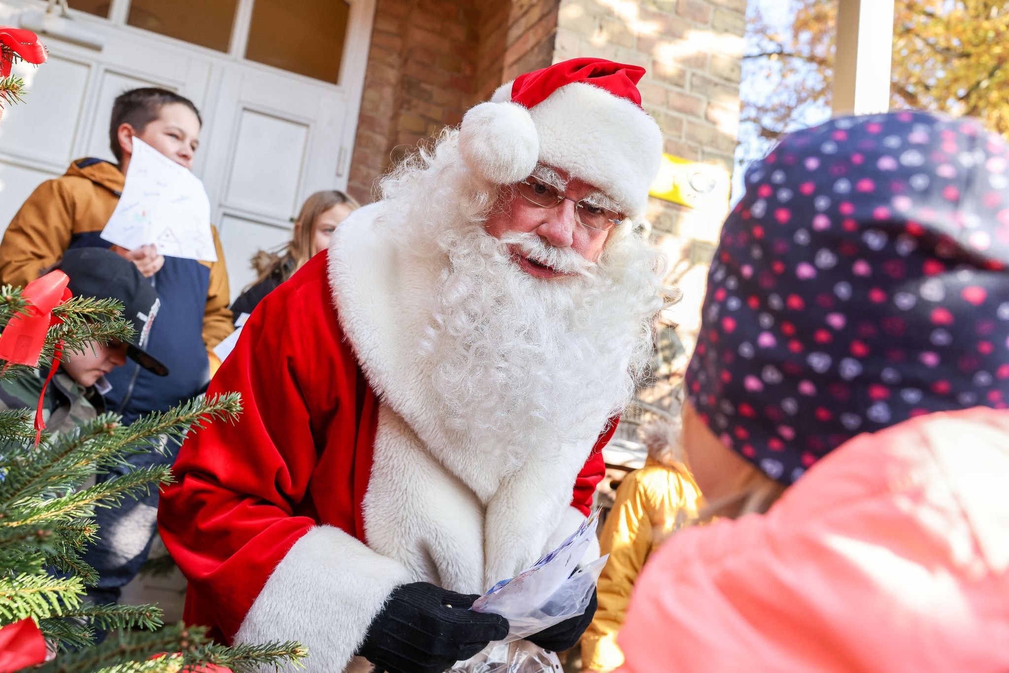 Himmelpfort: Viele Wunschzettel auch von Kindern aus China
