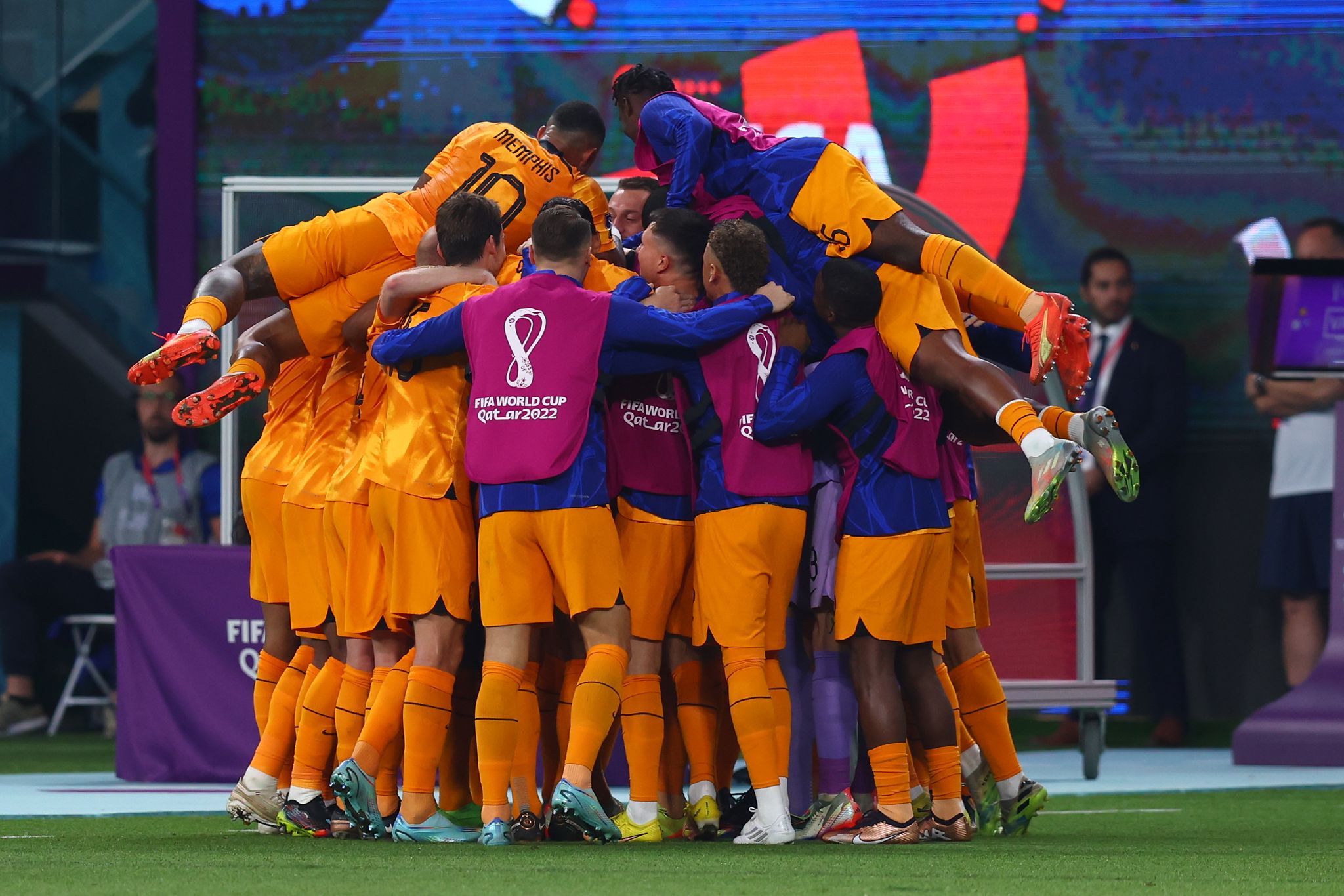 Abgezockte Niederländer bringen Kritiker zum Schweigen