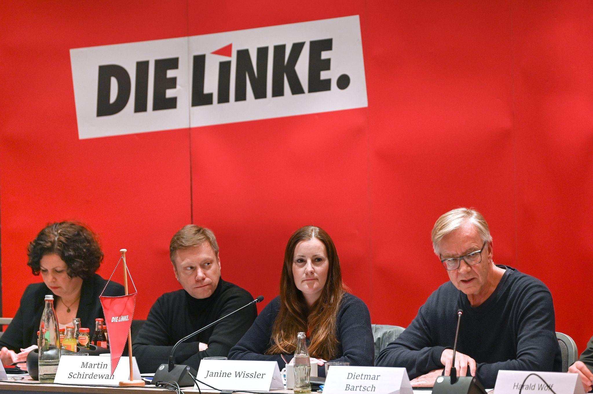 Linke stemmt sich gegen den Niedergang – gegen Wagenknecht