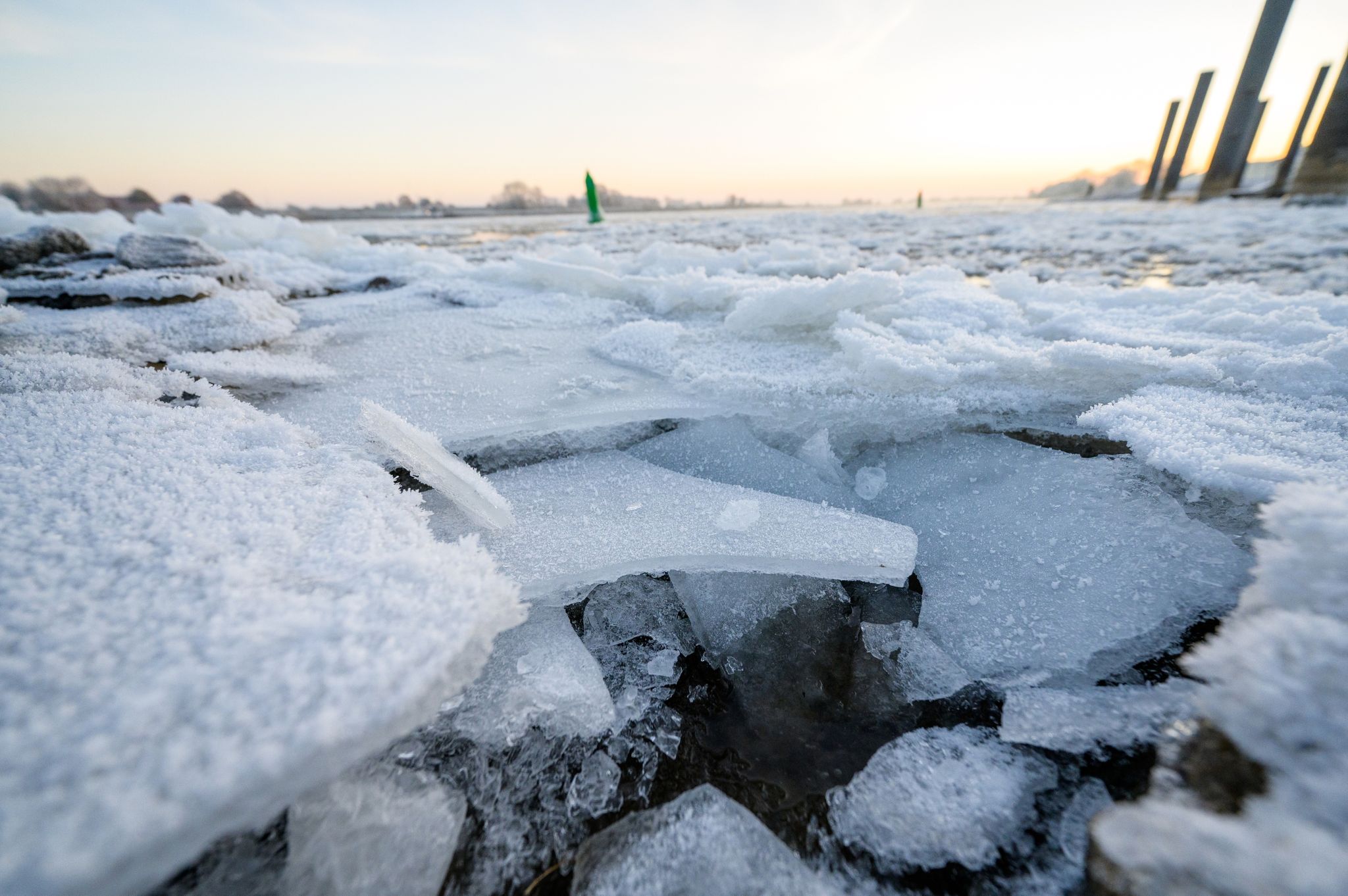 Winterfreude am Adventswochenende – zum Montag Glatteis