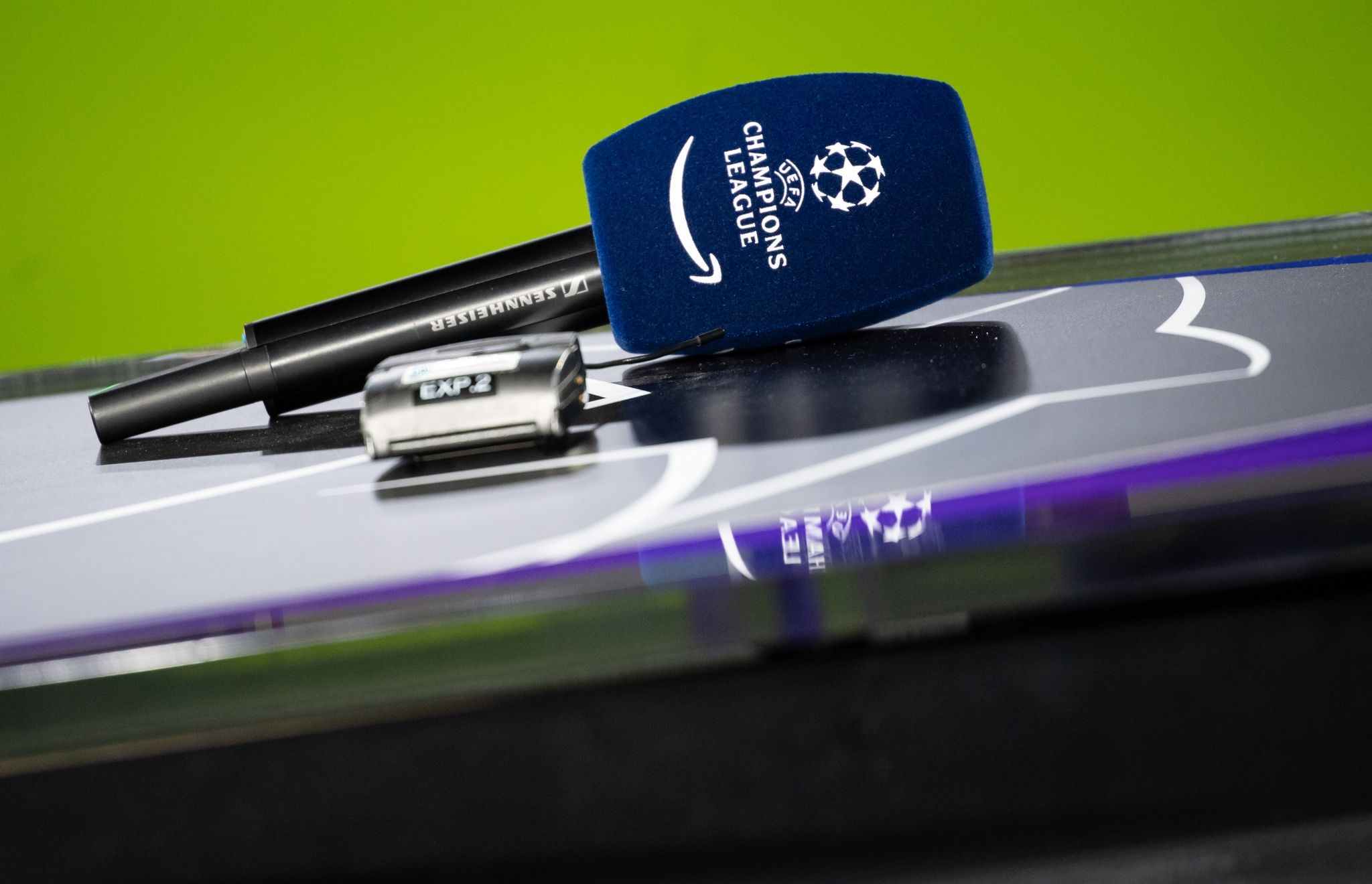 Champions League live bis 2027 bei DAZN, ZDF und Amazon