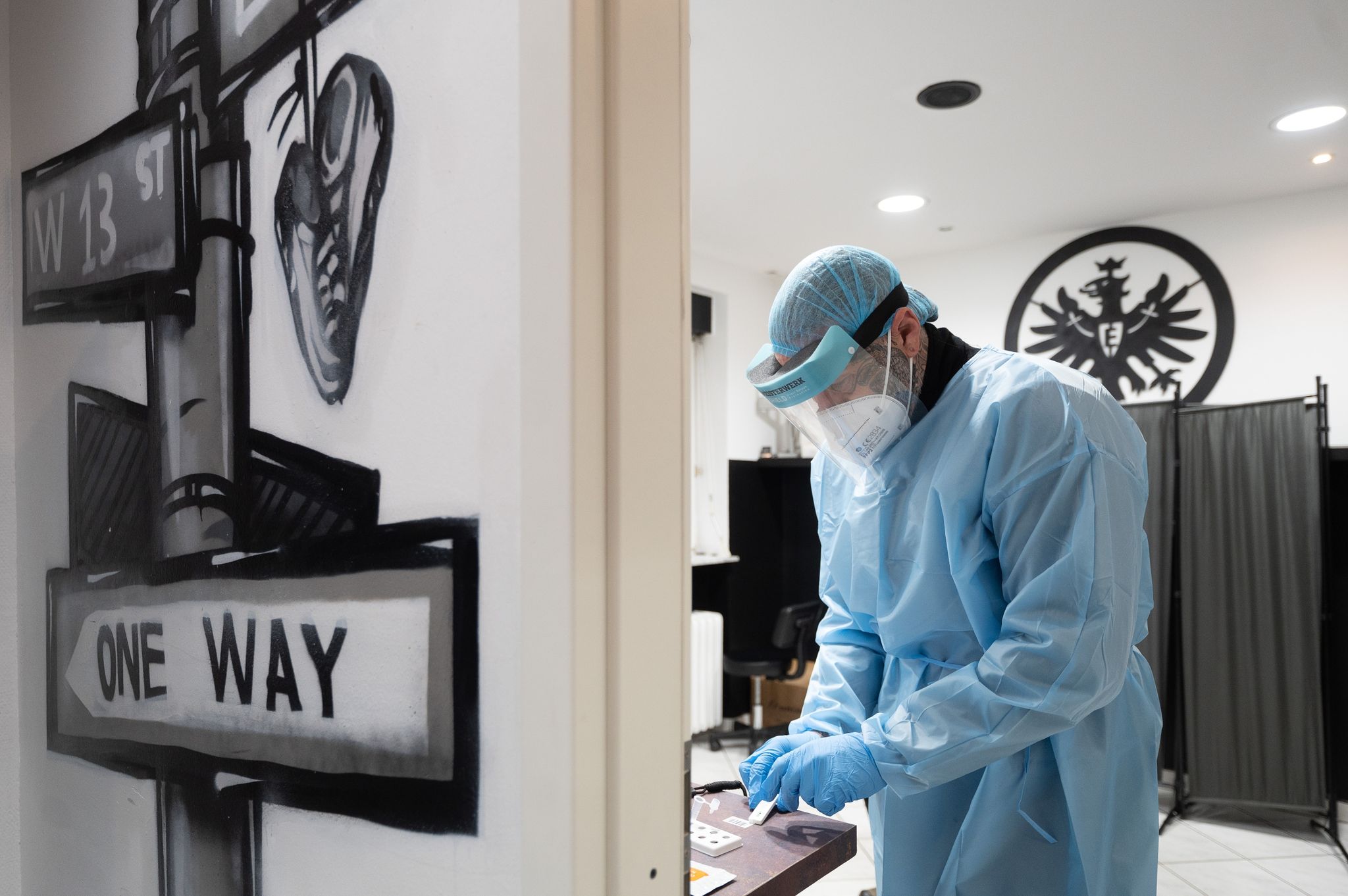 Corona-Inzidenz legt leicht zu – RKI mahnt Rücksichtnahme an