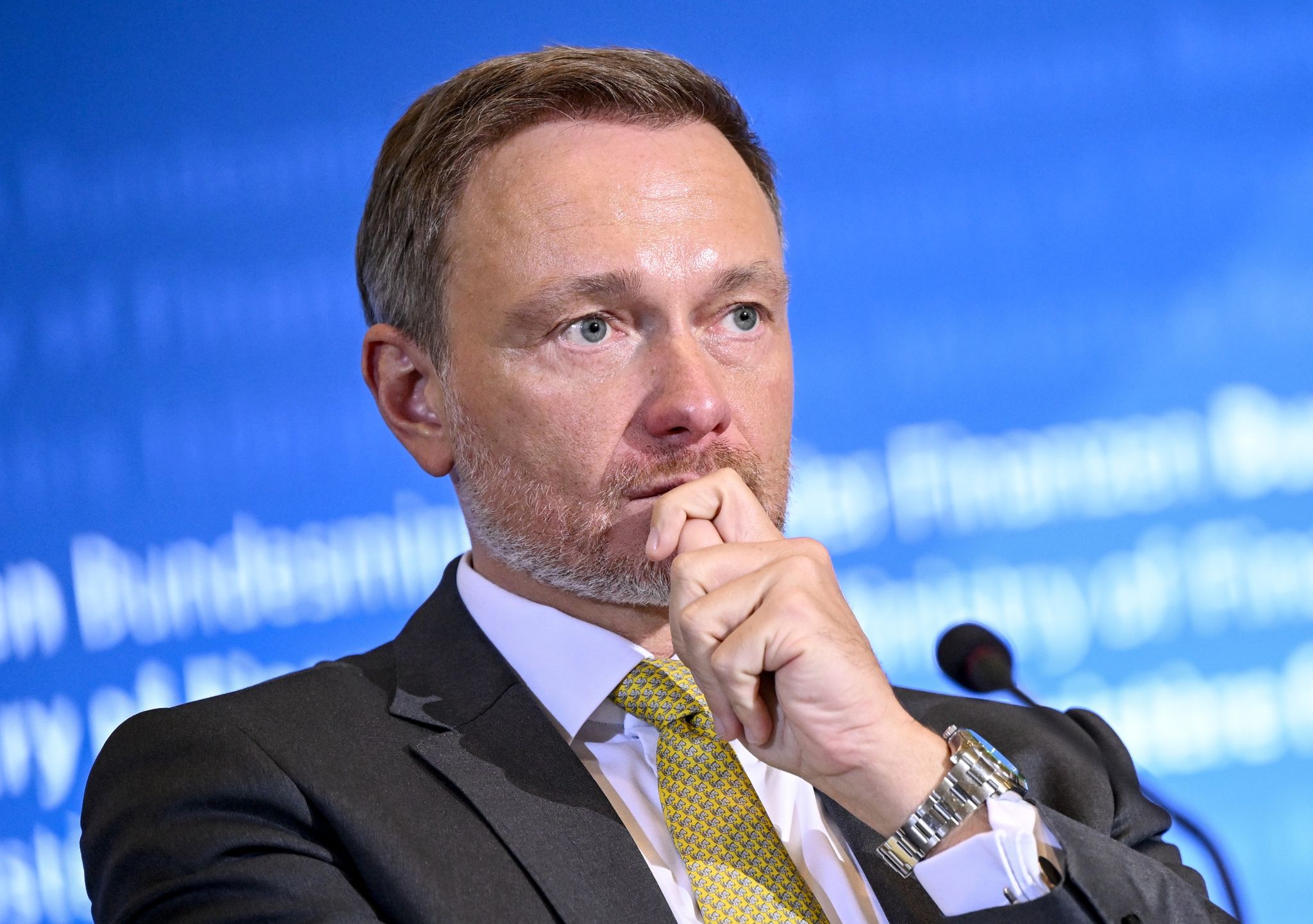 Lindner hält Senkung der Einkommensteuer für angebracht
