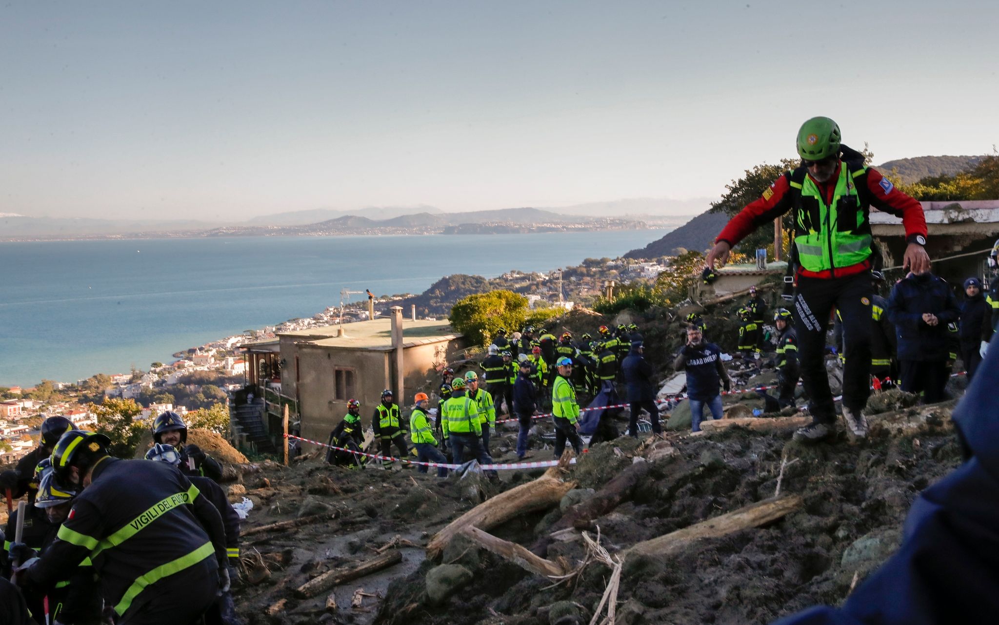 Feuerwehr findet letztes Erdrutsch-Opfer auf Ischia