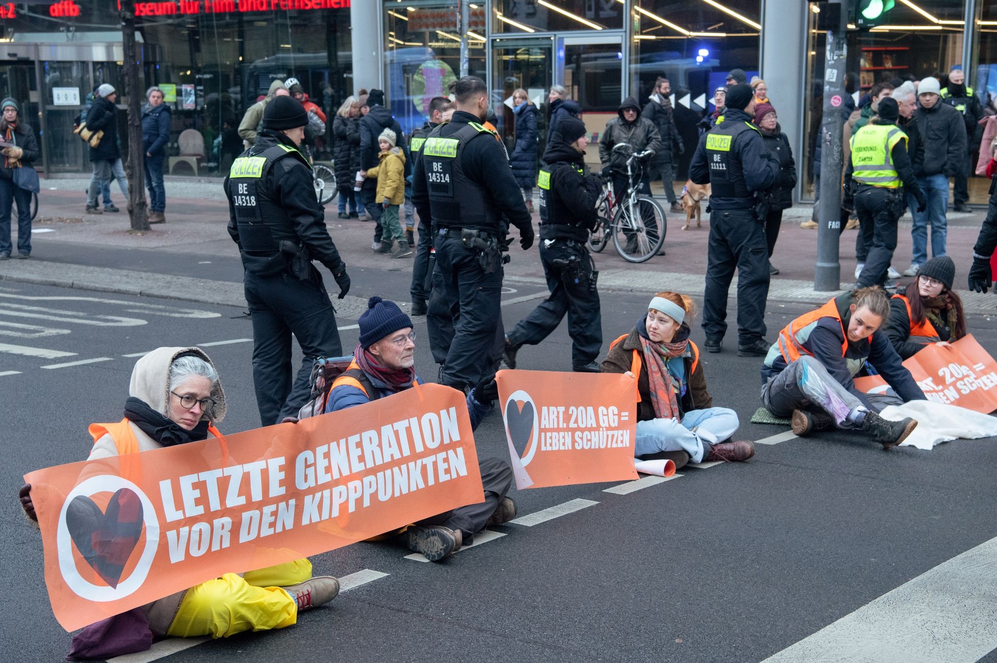 600 Bußgeldbescheide gegen Klimaschutz-Aktivisten in Berlin