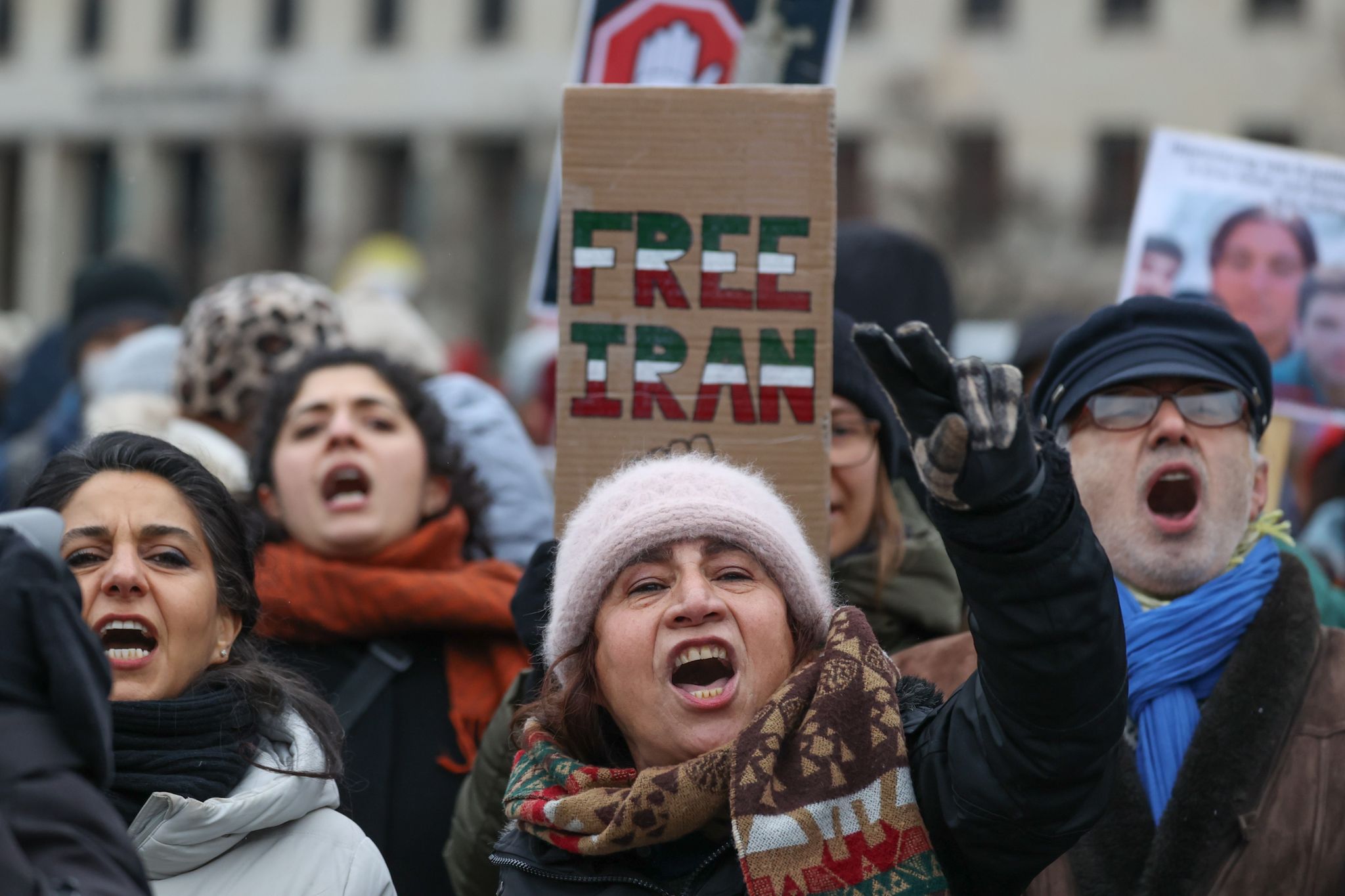 Iran-Proteste: Mehrjährige Haftstrafen für 400 Demonstranten