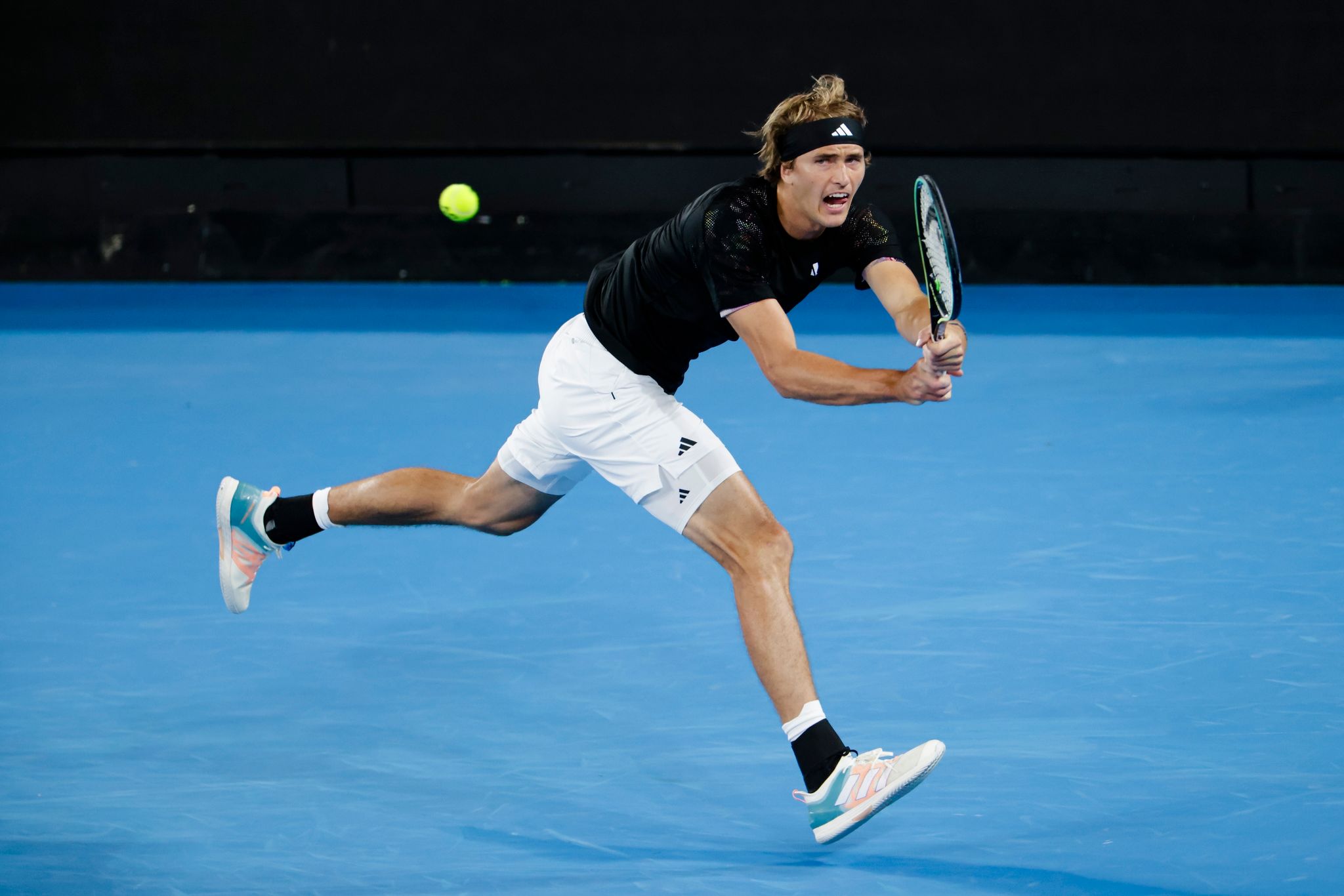 «Extrem glücklich»: Zverev kämpft sich in Runde zwei