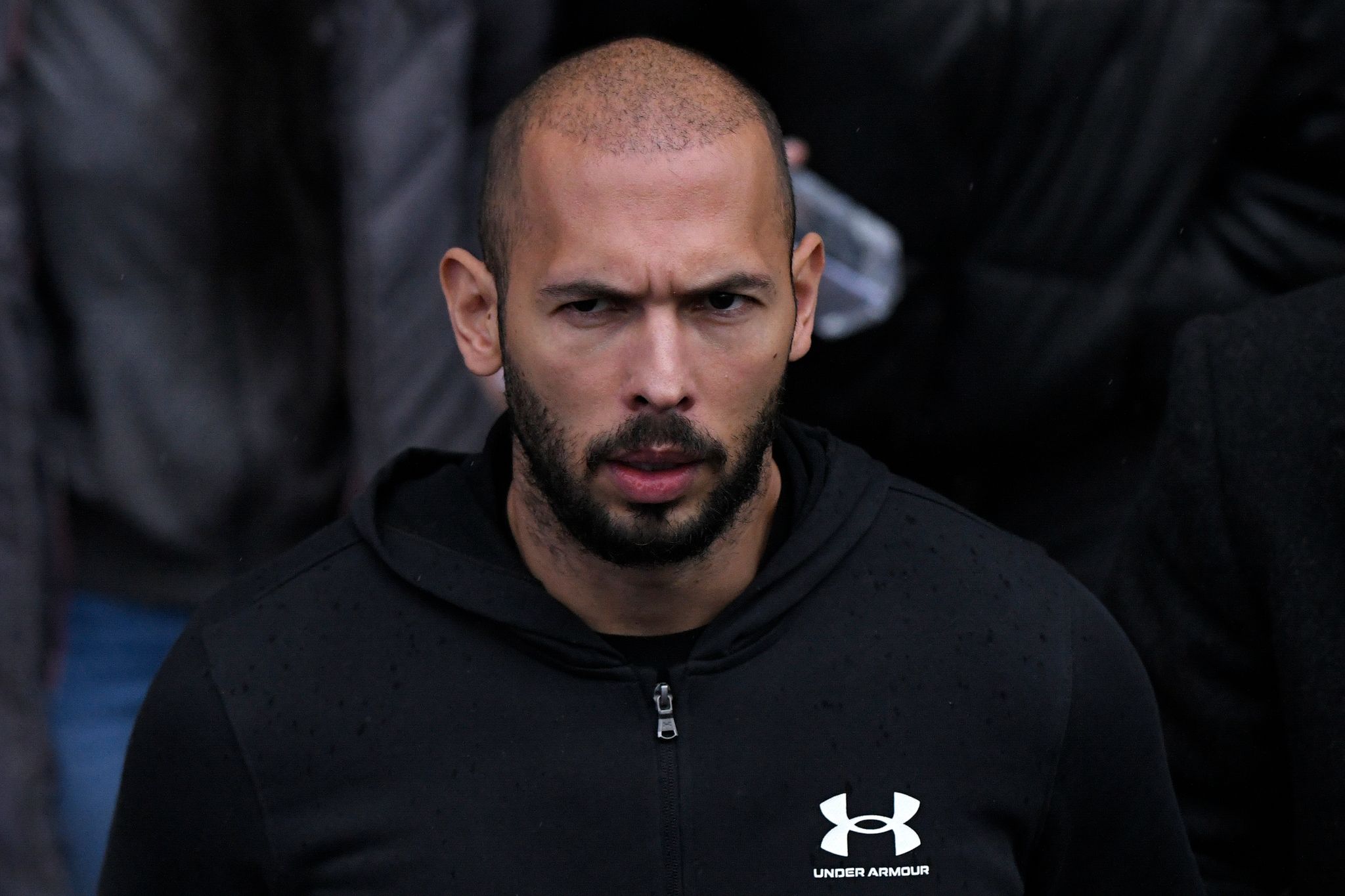 Weitere Hausdurchsuchungen zum Fall Andrew Tate in Rumänien