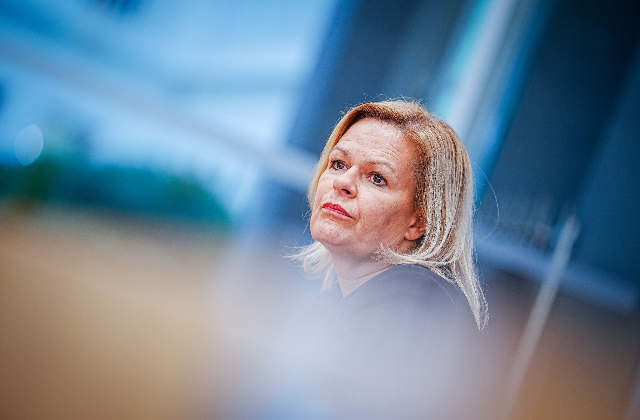 Bundesinnenministerin will halbautomatische Waffen verbieten