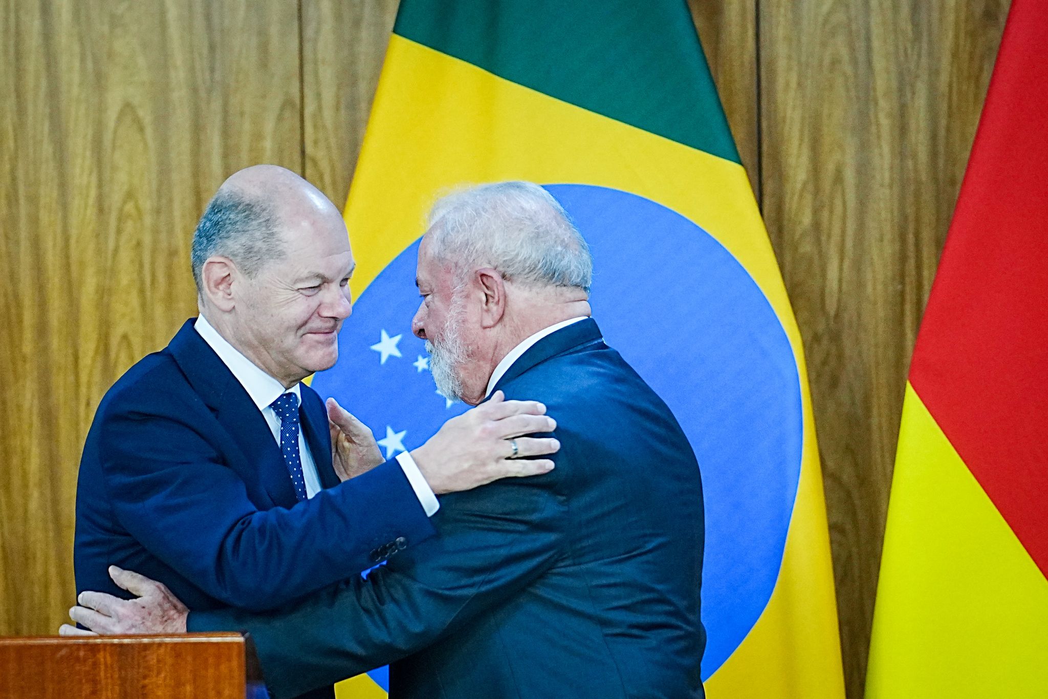 Lula verweigert Scholz Panzer-Munition für die Ukraine